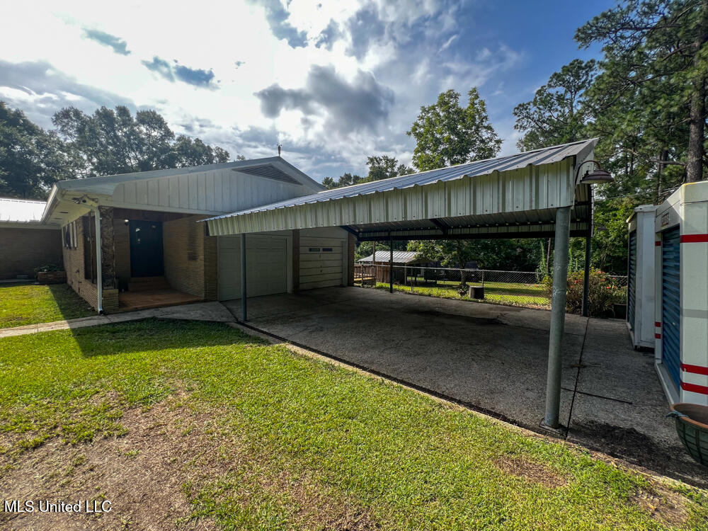 5293 Highway 198 E Property Photo 37