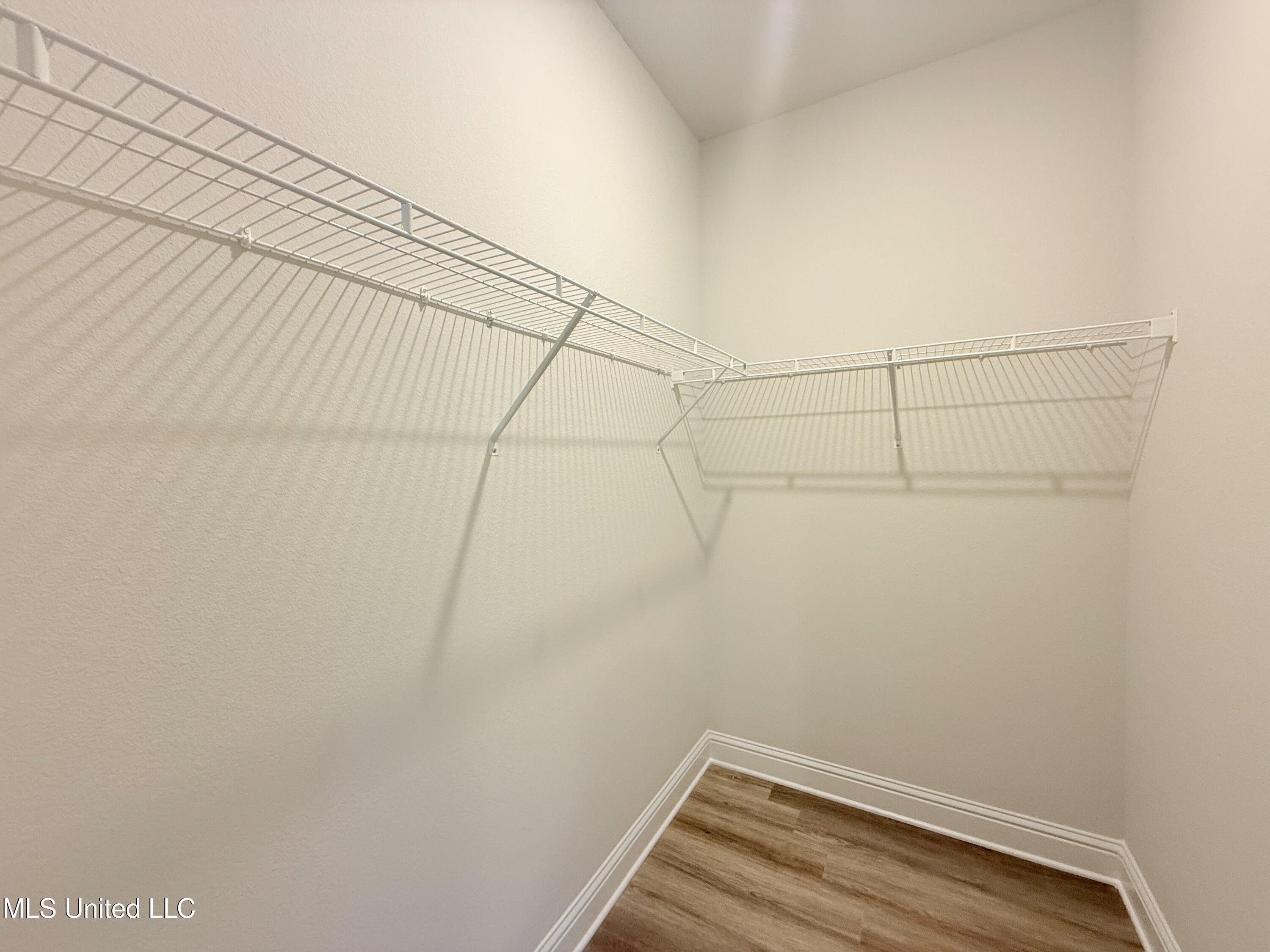 13409 Crane Drive Property Photo 19