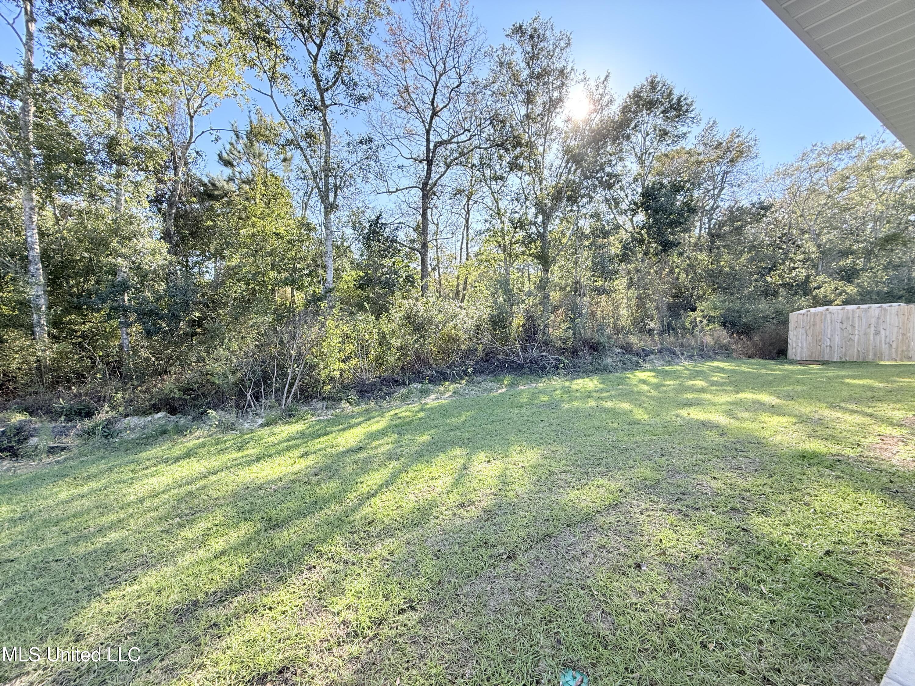 13409 Crane Drive Property Photo 25