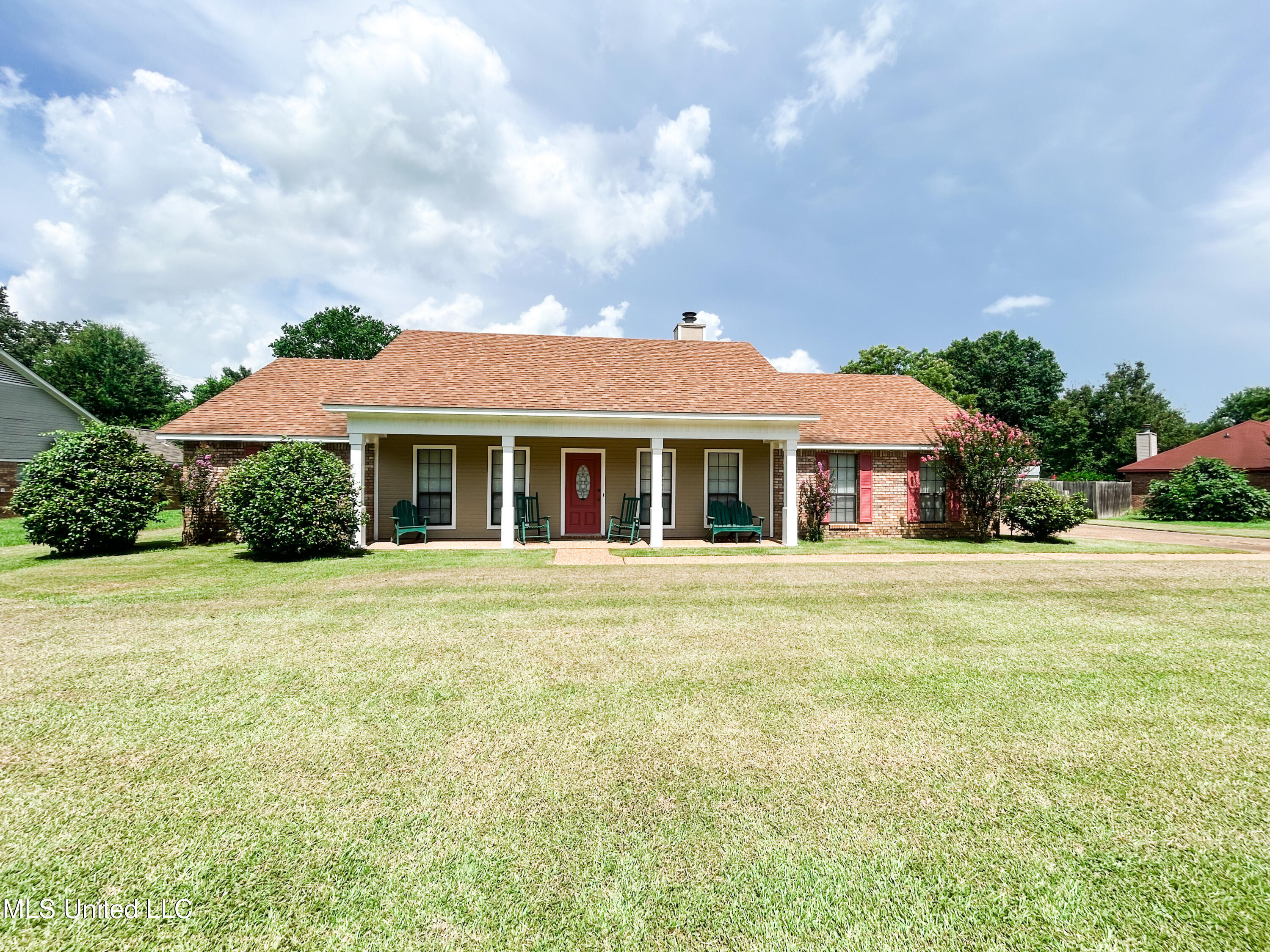 378 Siwell Meadows Drive Property Photo 1