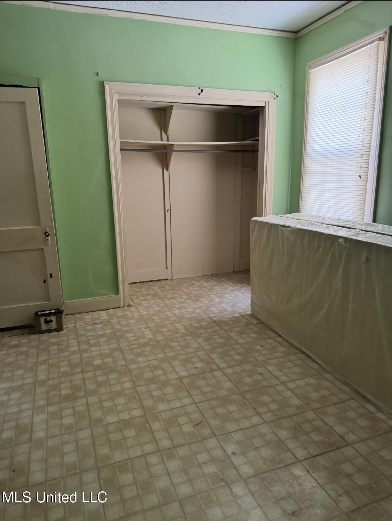 156 Denver Street Property Photo 8