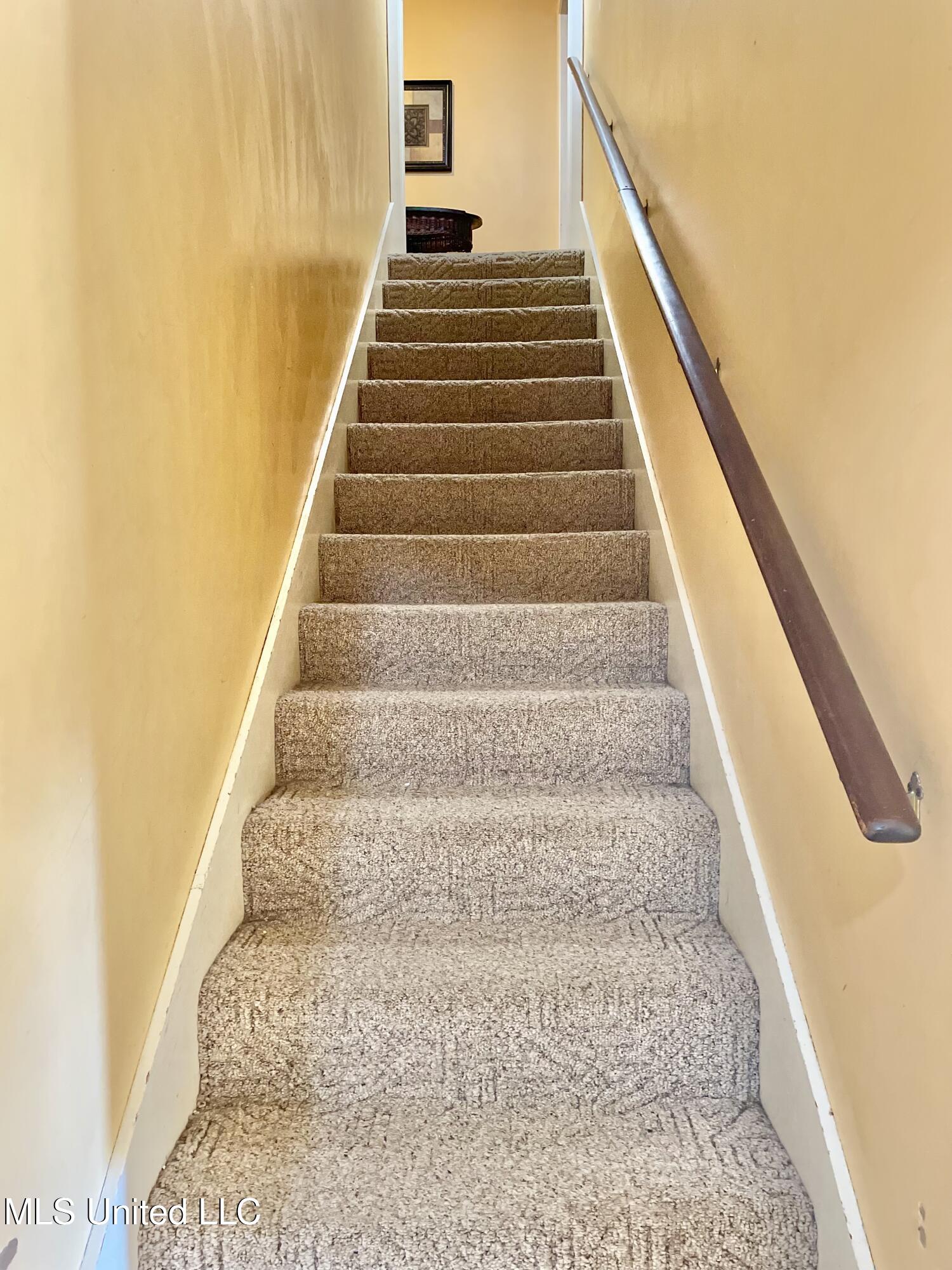 302 Mulberry Lane Property Photo 8