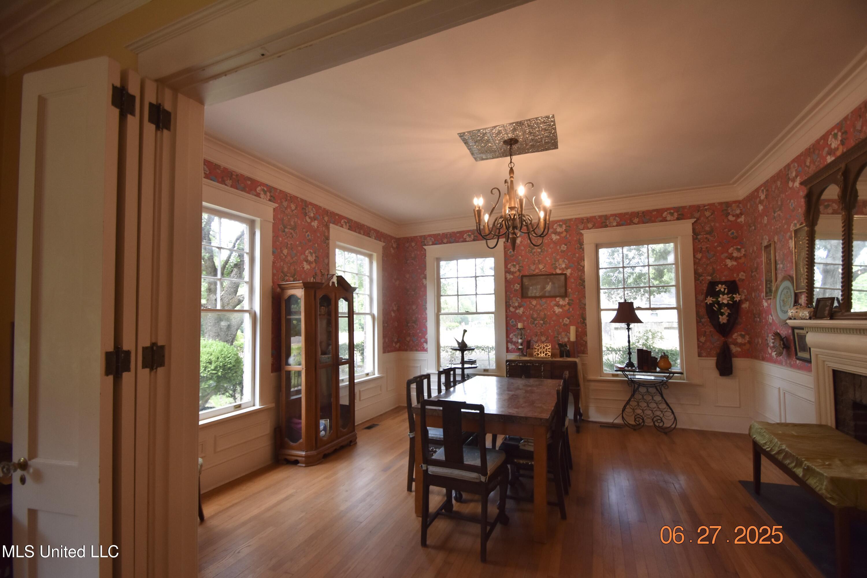 1211 River Road Property Photo 3
