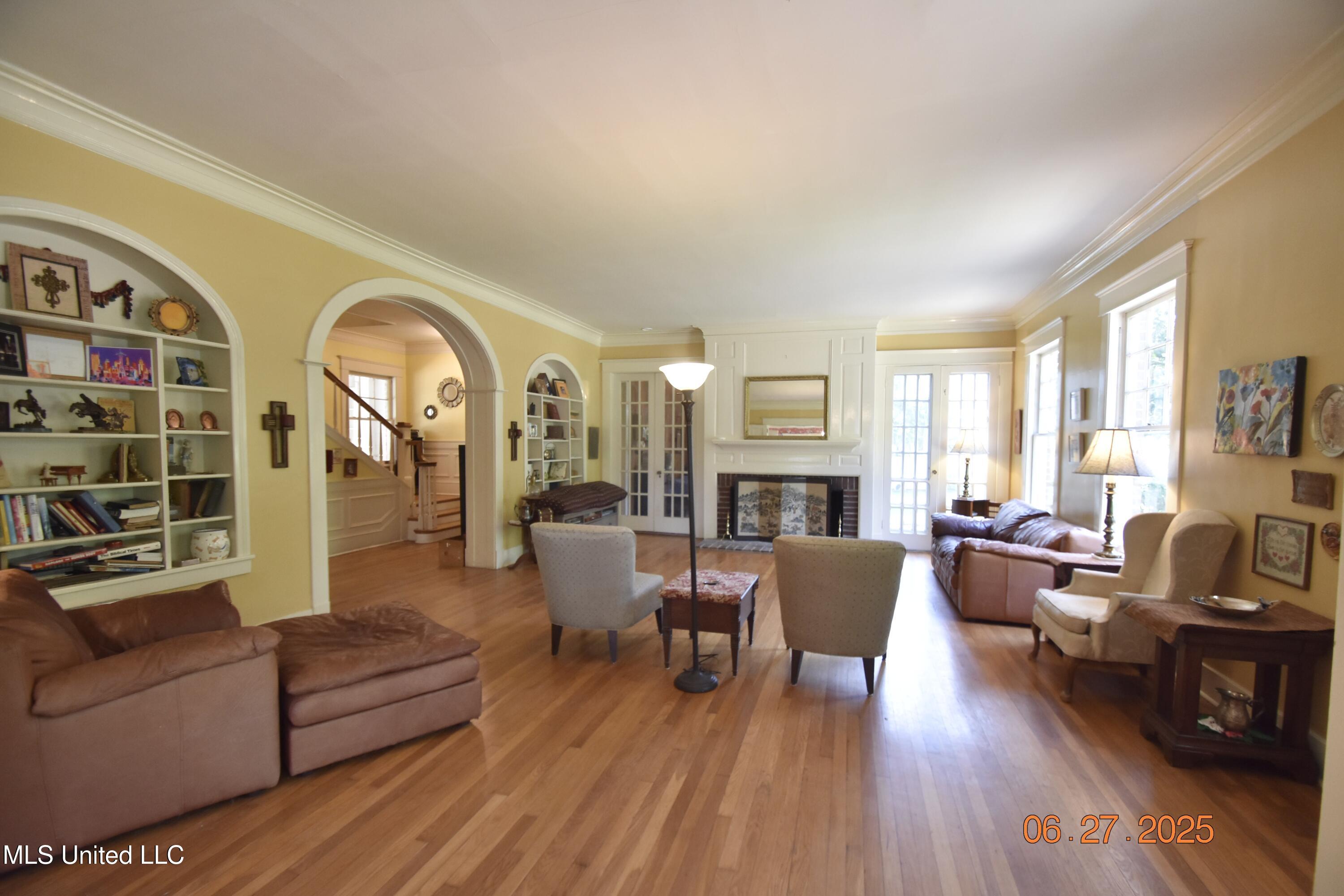 1211 River Road Property Photo 4