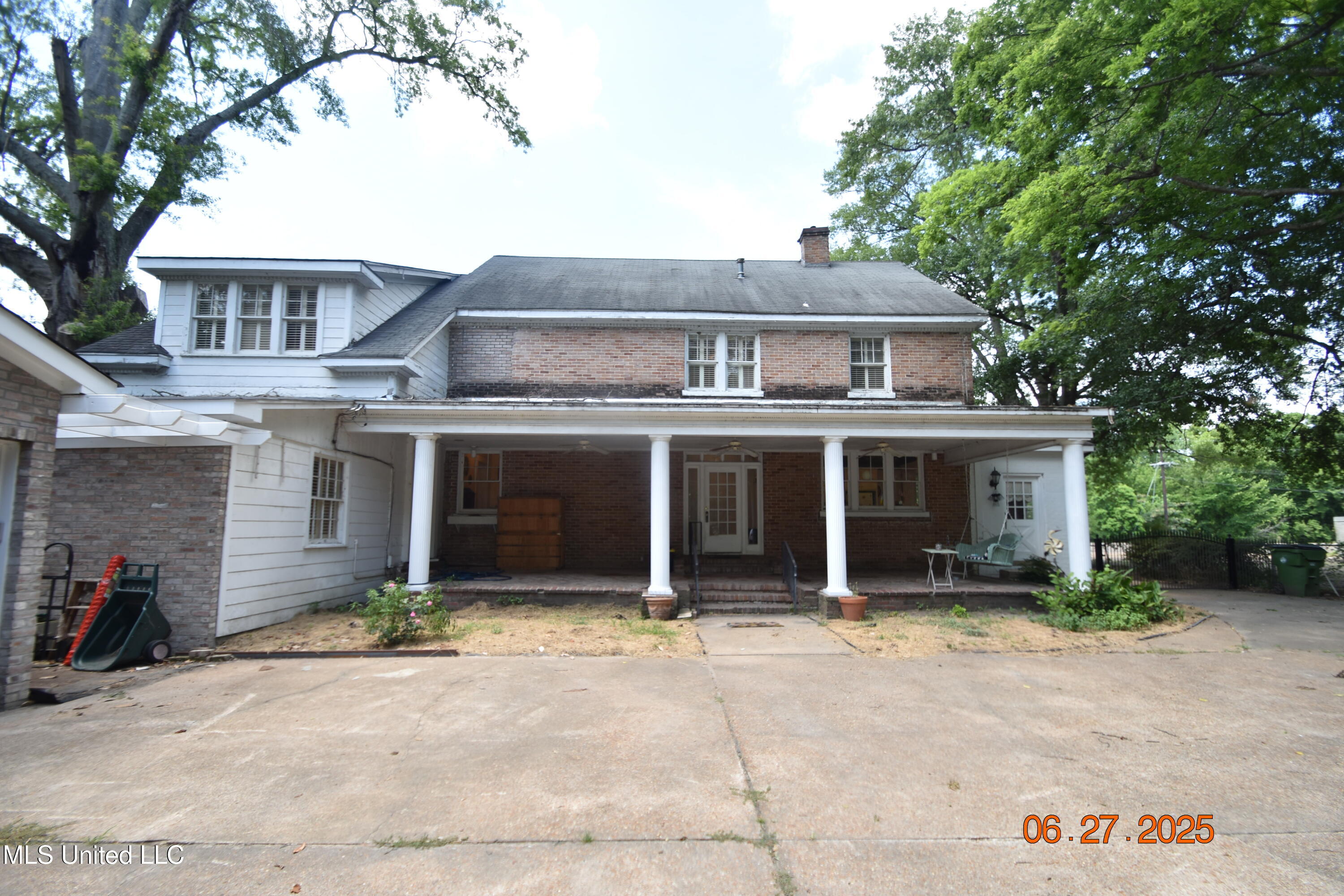 1211 River Road Property Photo 28