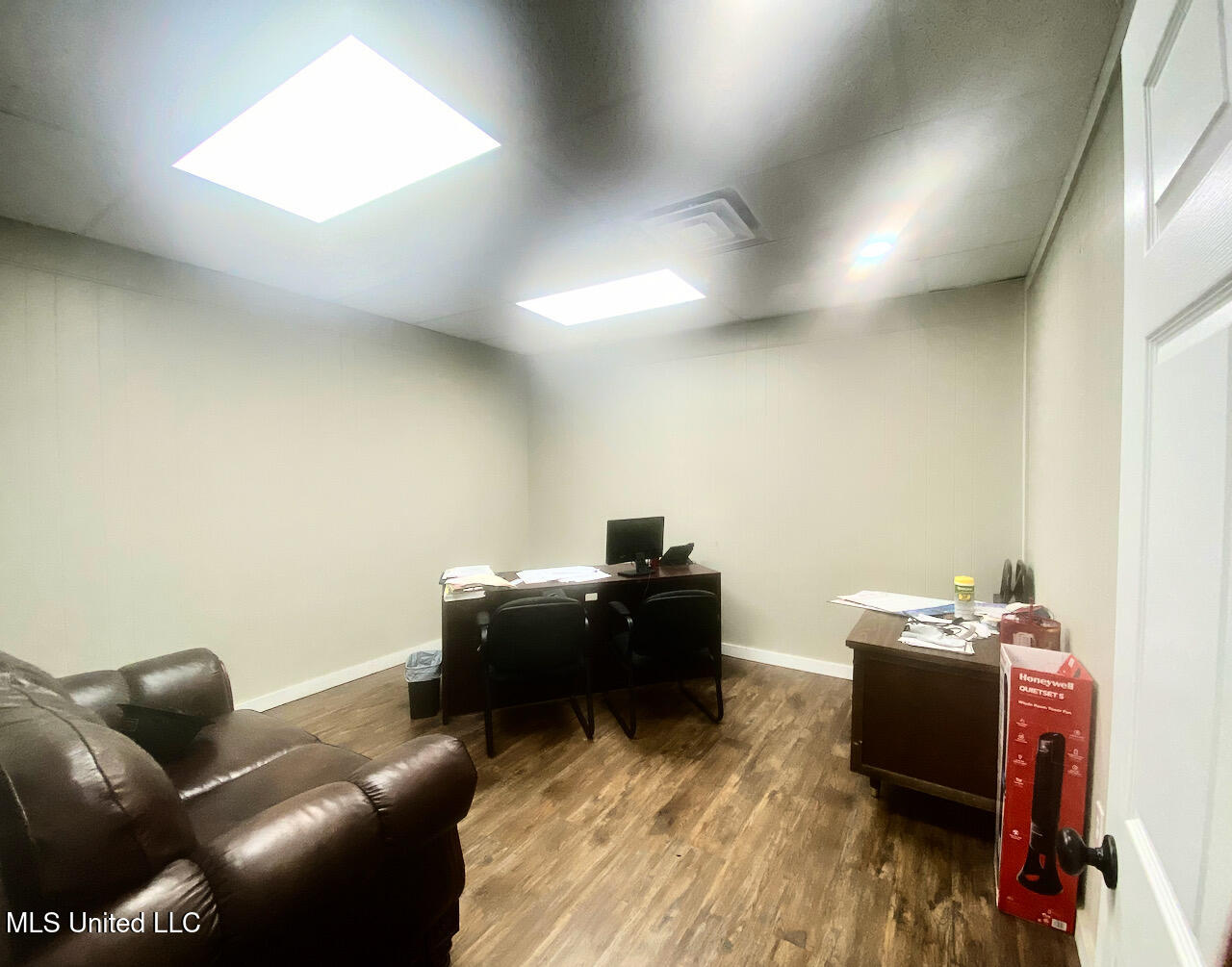 143 Winter Street Property Photo 7