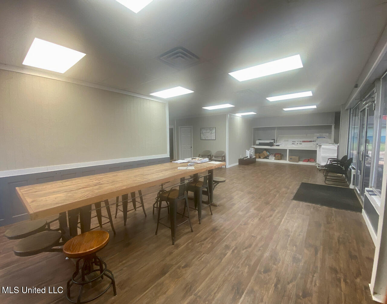 143 Winter Street Property Photo 10