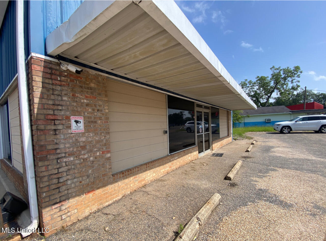 143 Winter Street Property Photo 20