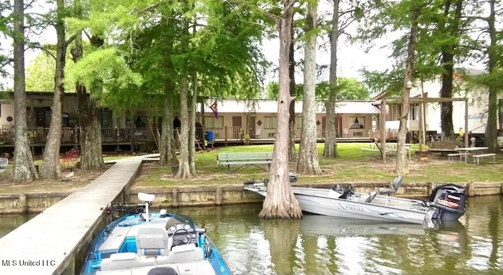 1424 Fisherman Drive Property Photo 7