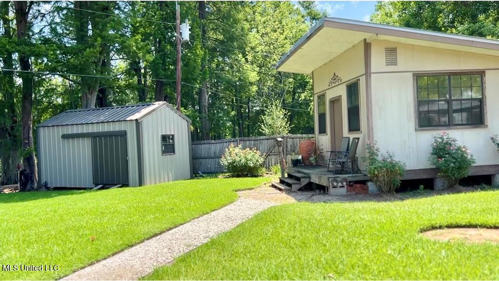 1424 Fisherman Drive Property Photo 12