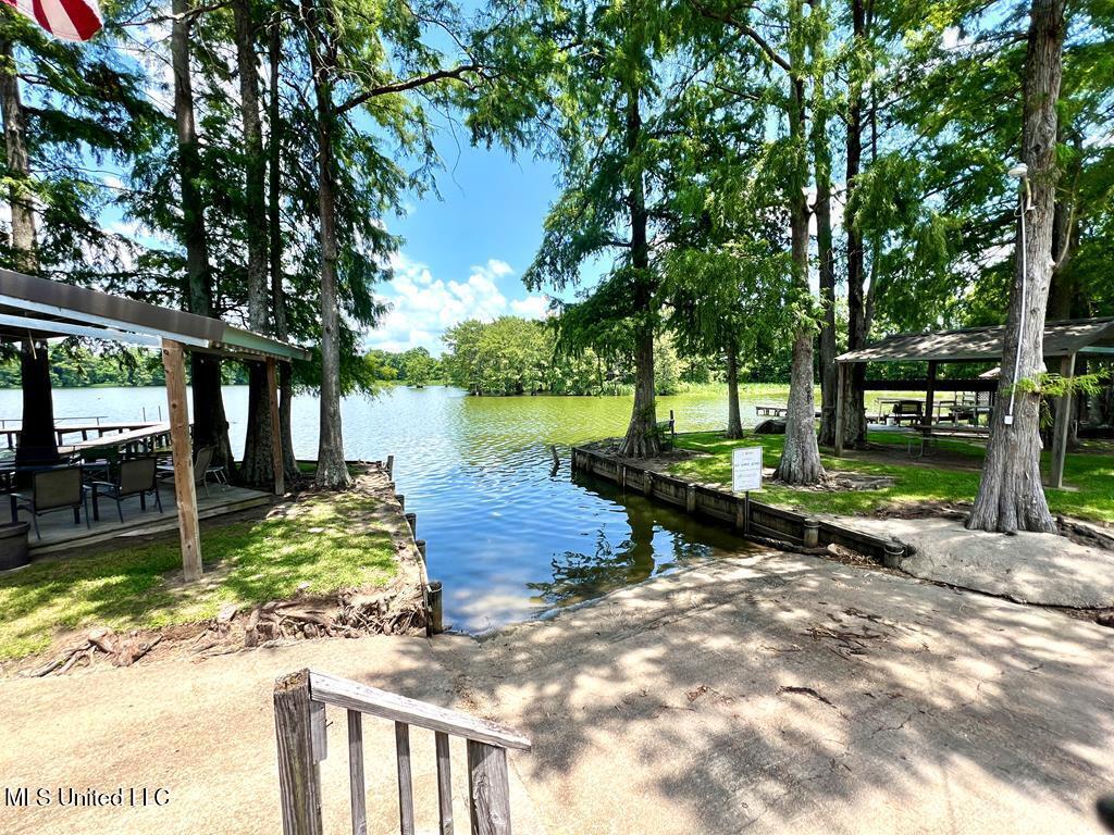 1424 Fisherman Drive Property Photo 22