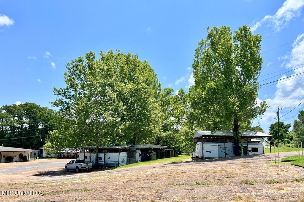 1424 Fisherman Drive Property Photo 29