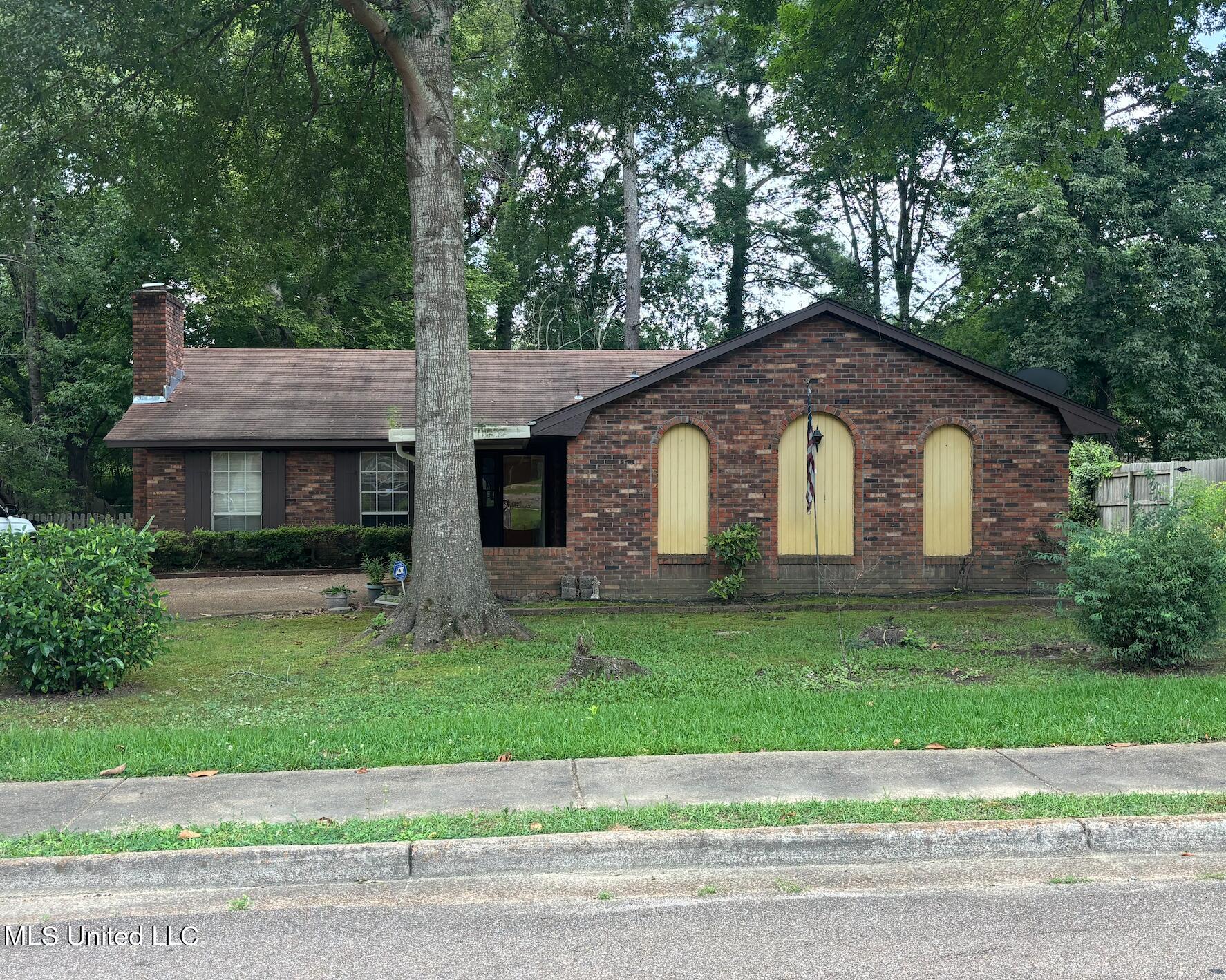 1506 Edgewood Place Property Photo 1