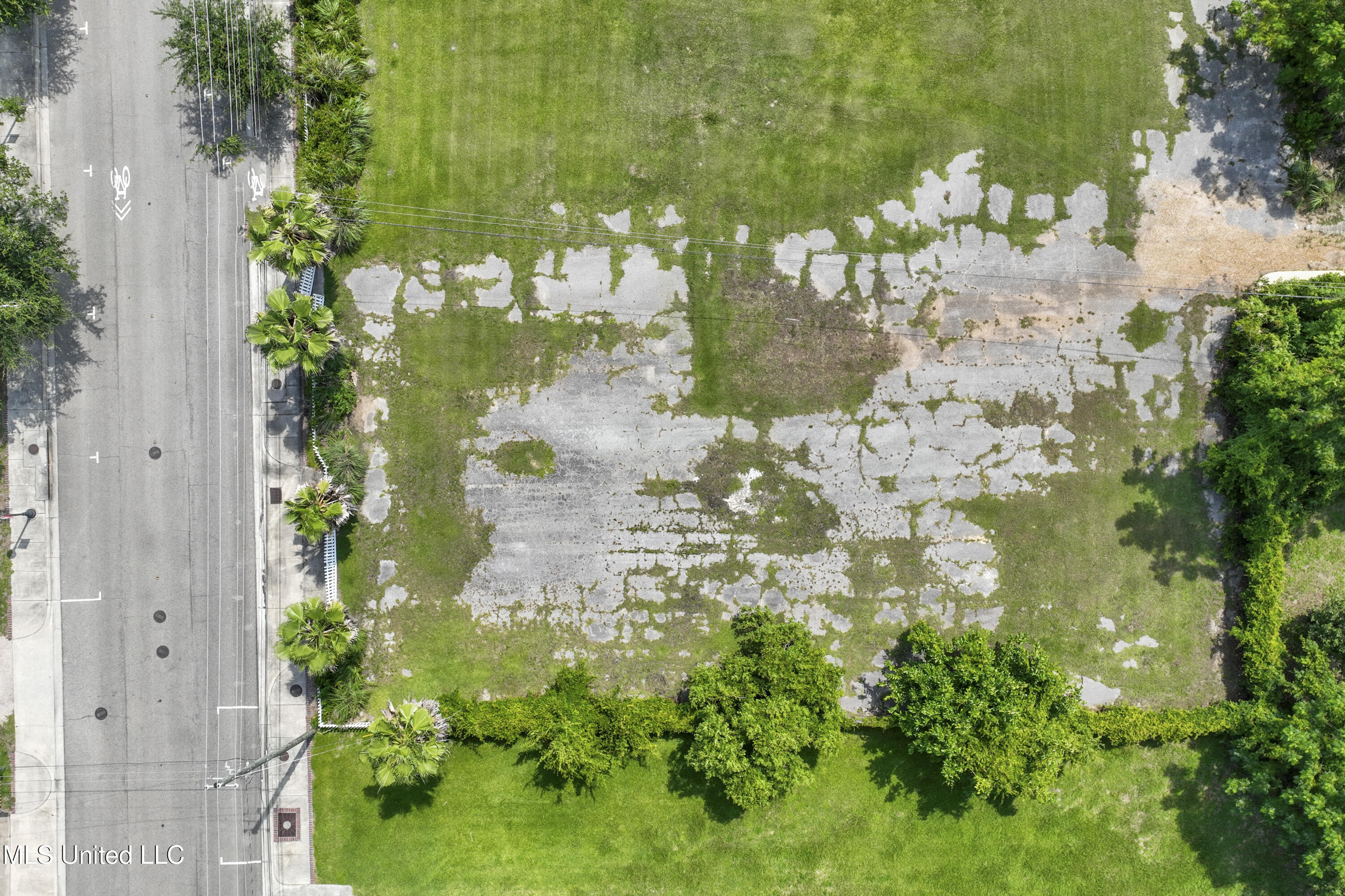 2nd Street Property Photo 2