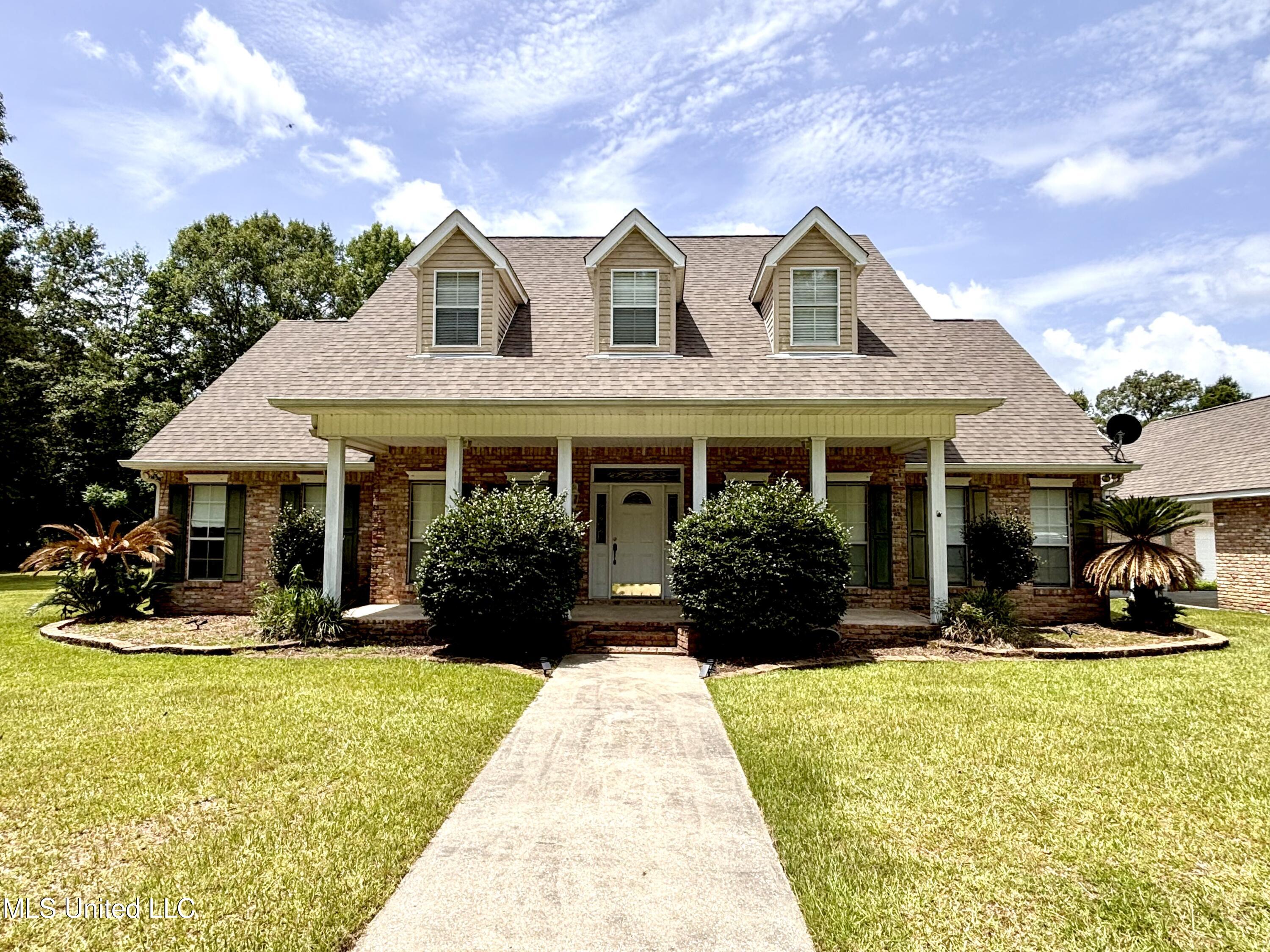 122 Doug Lee Road Property Photo 1