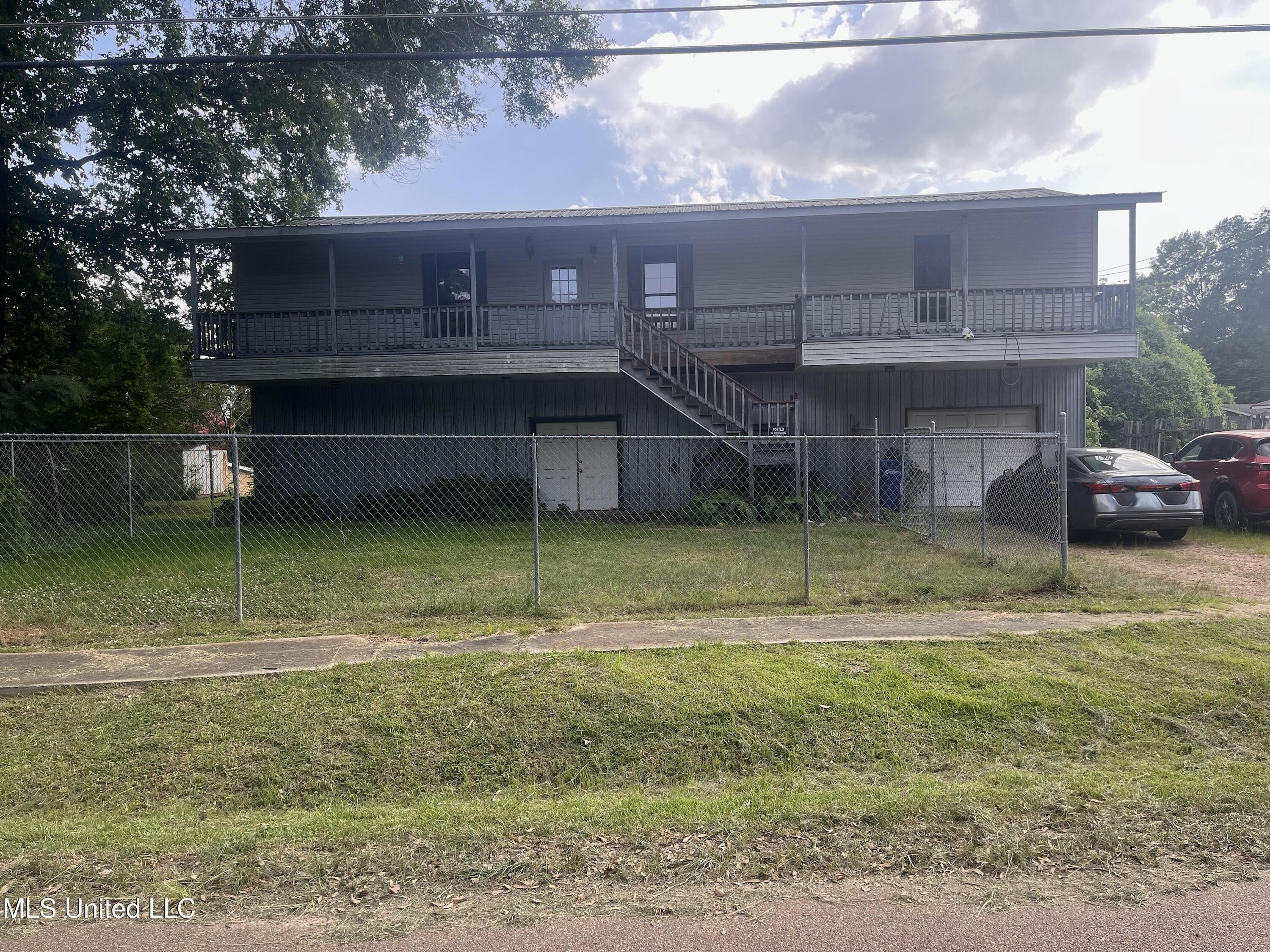 650 Depot Street Property Photo 1