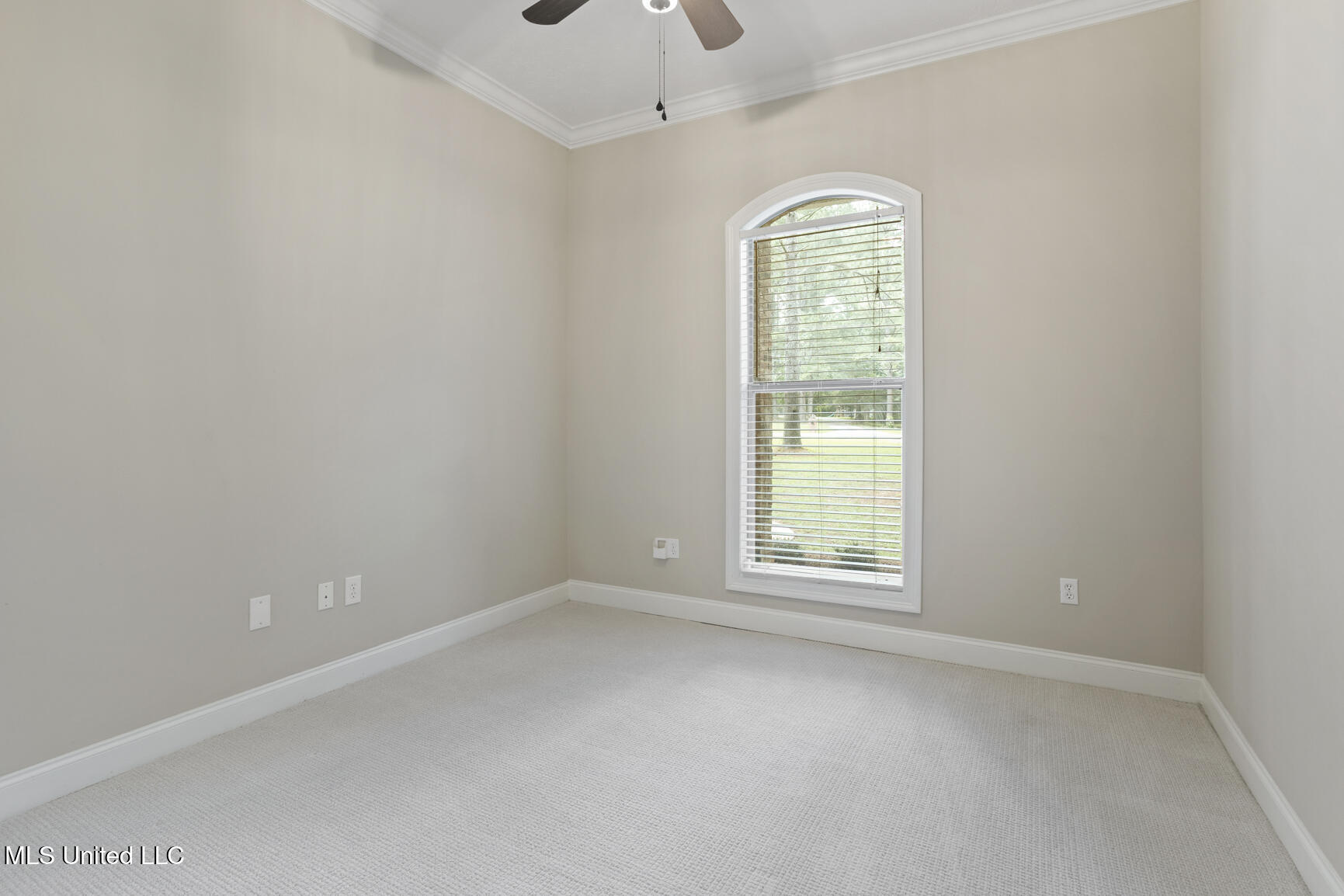 191 N Brandon Boulevard Property Photo 39
