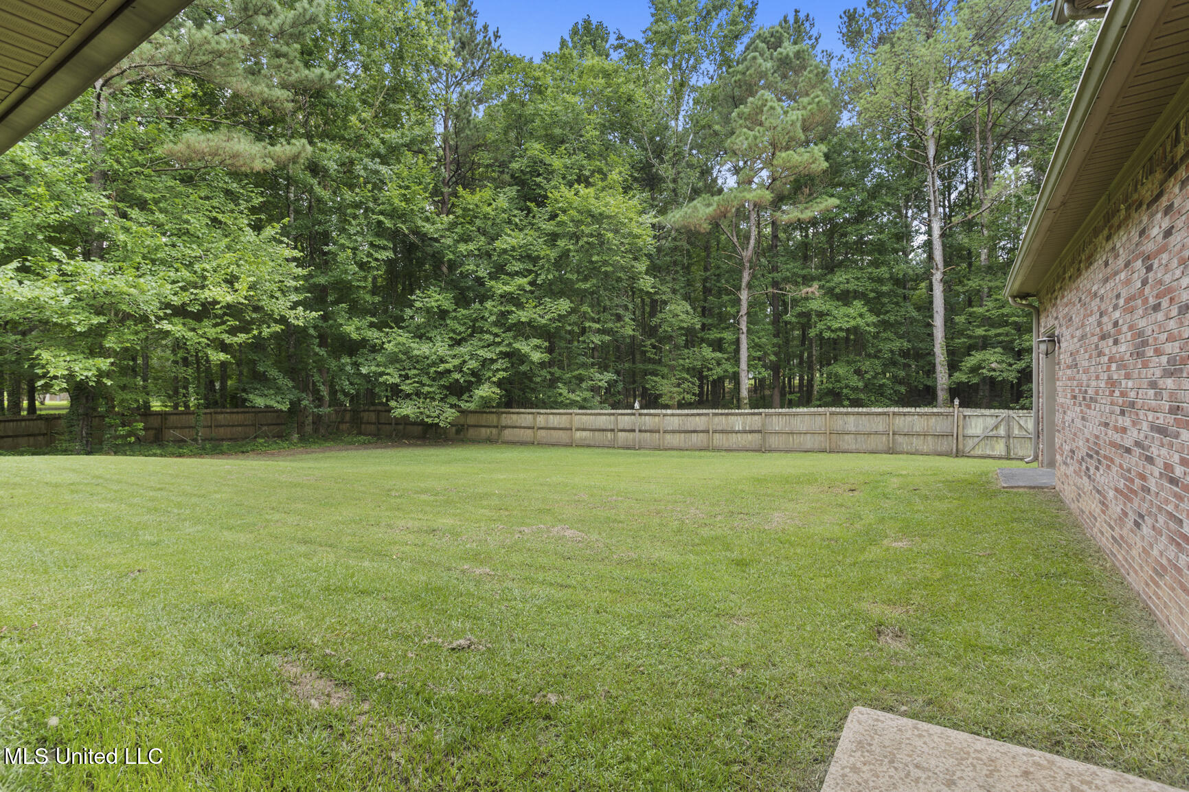 191 N Brandon Boulevard Property Photo 49