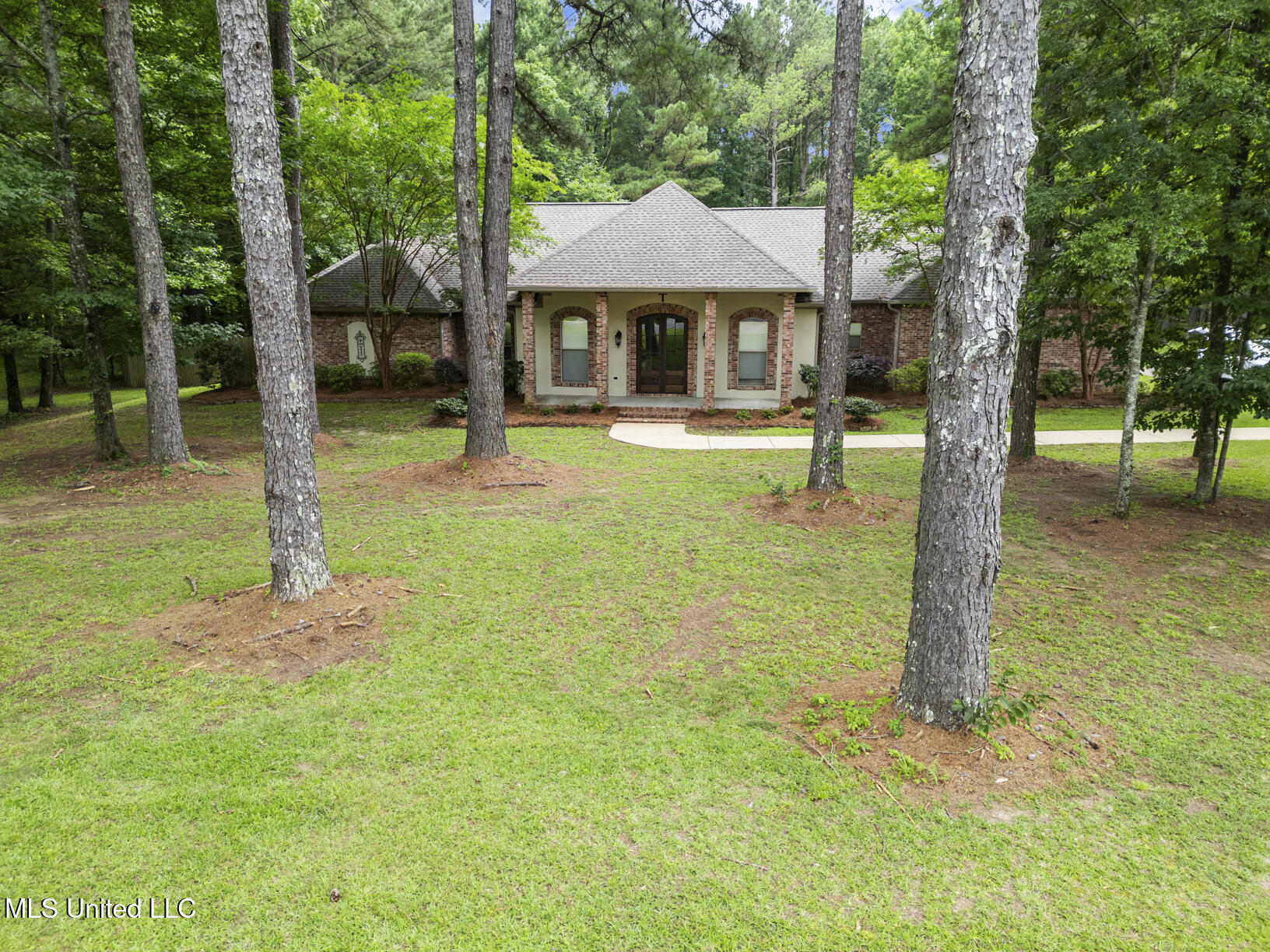 191 N Brandon Boulevard Property Photo 62