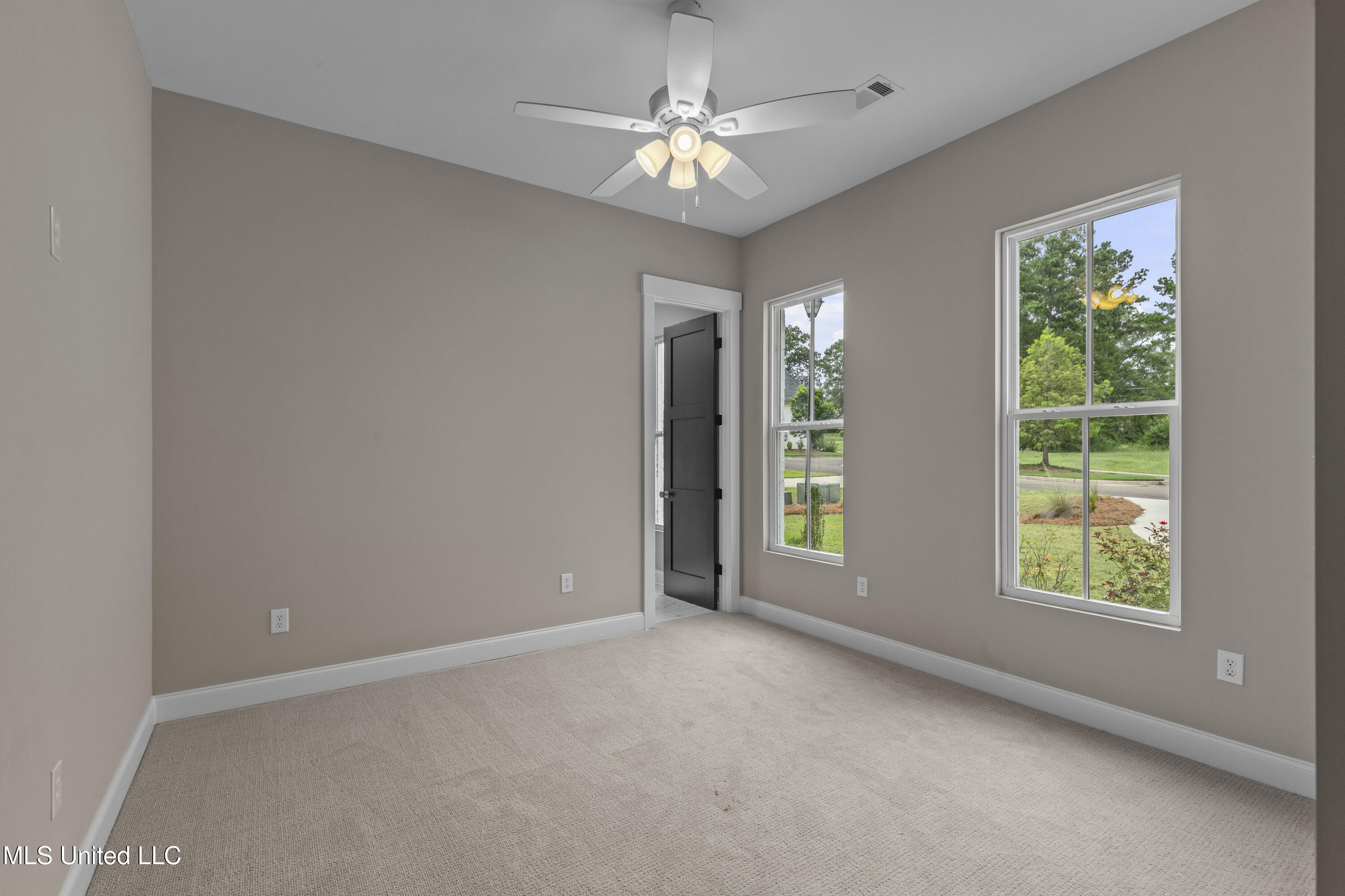 104 Westlake Circle West Property Photo 54