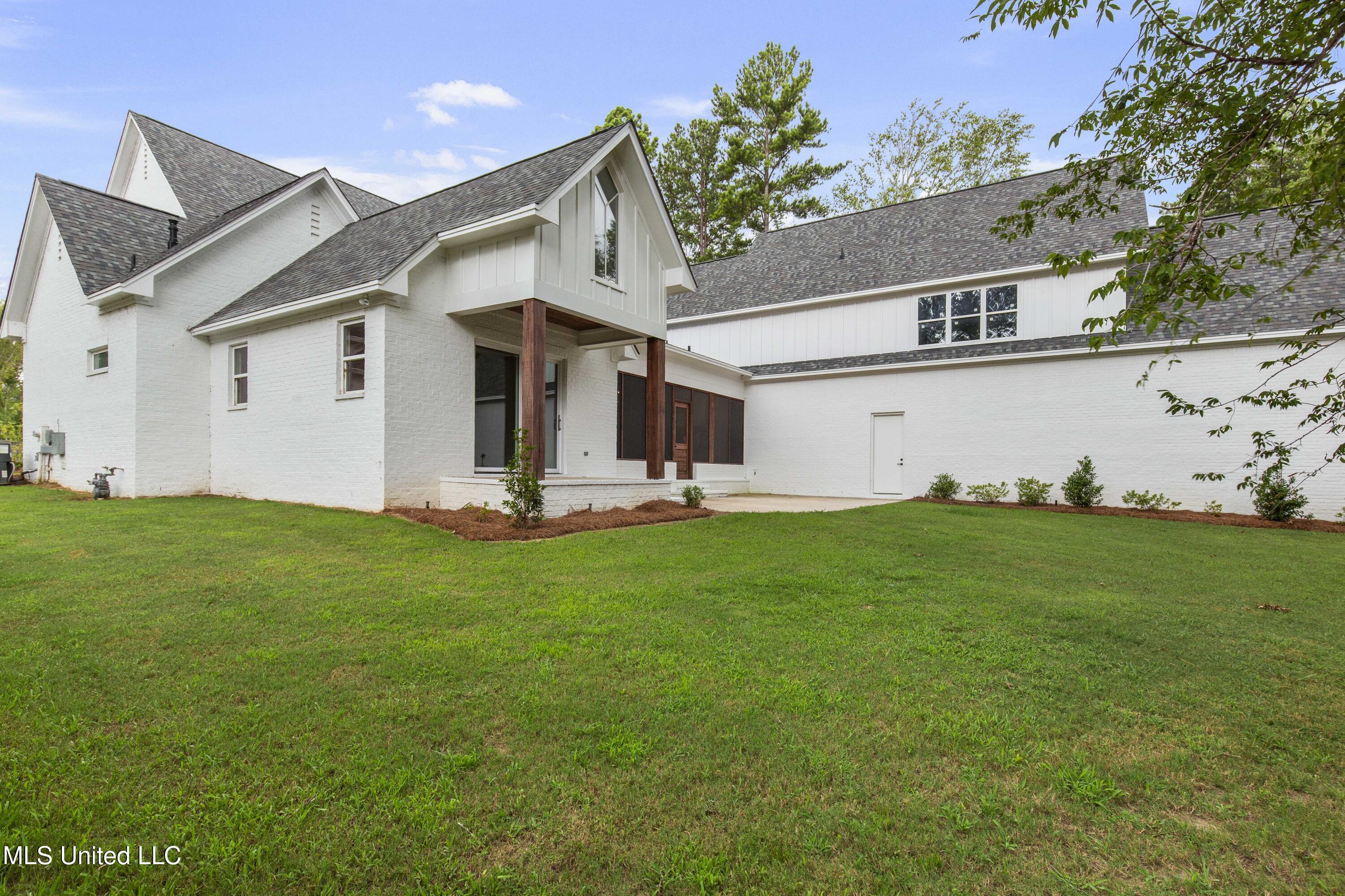 104 Westlake Circle West Property Photo 66