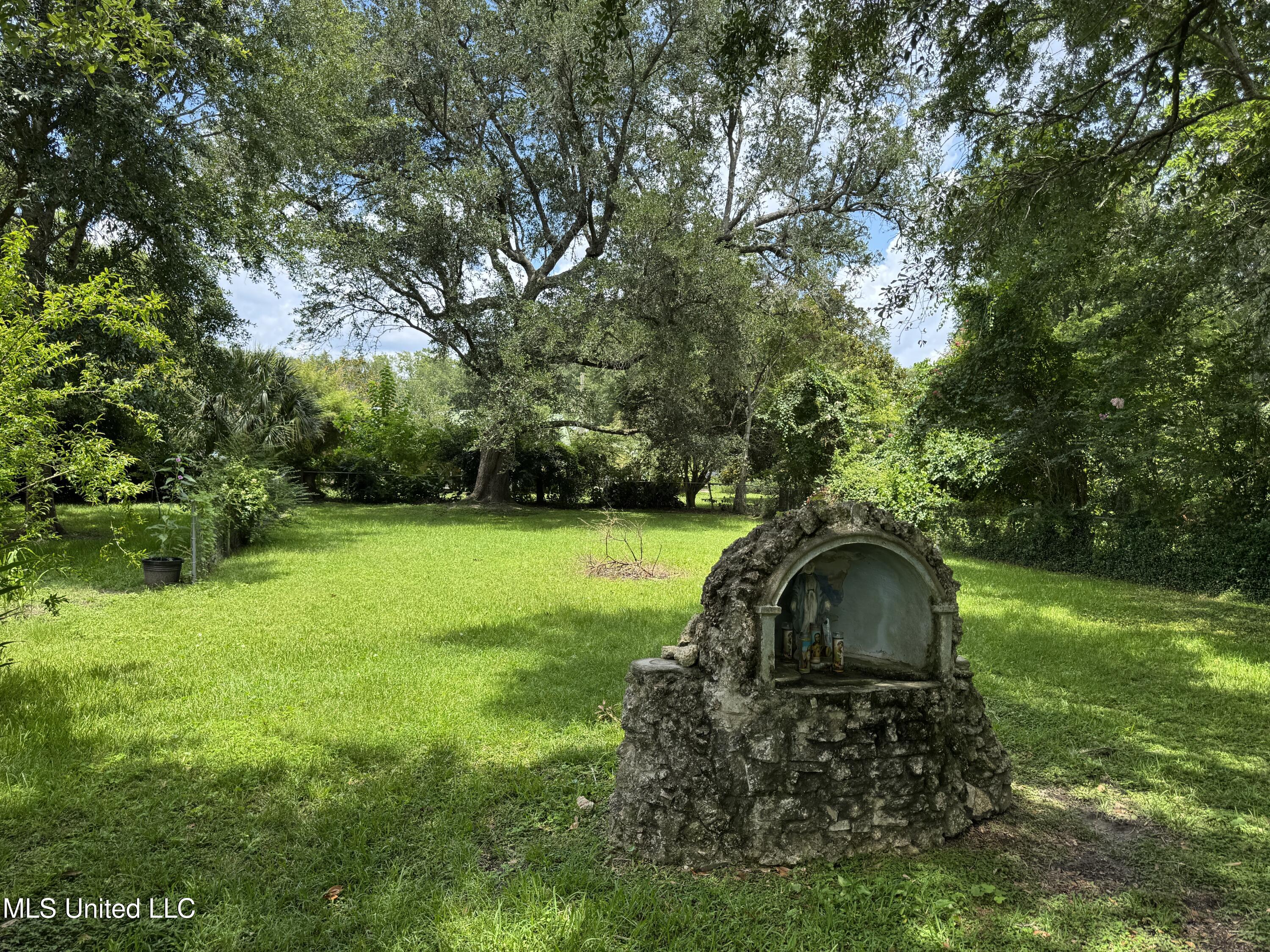 311 Ballentine Street Property Photo 3