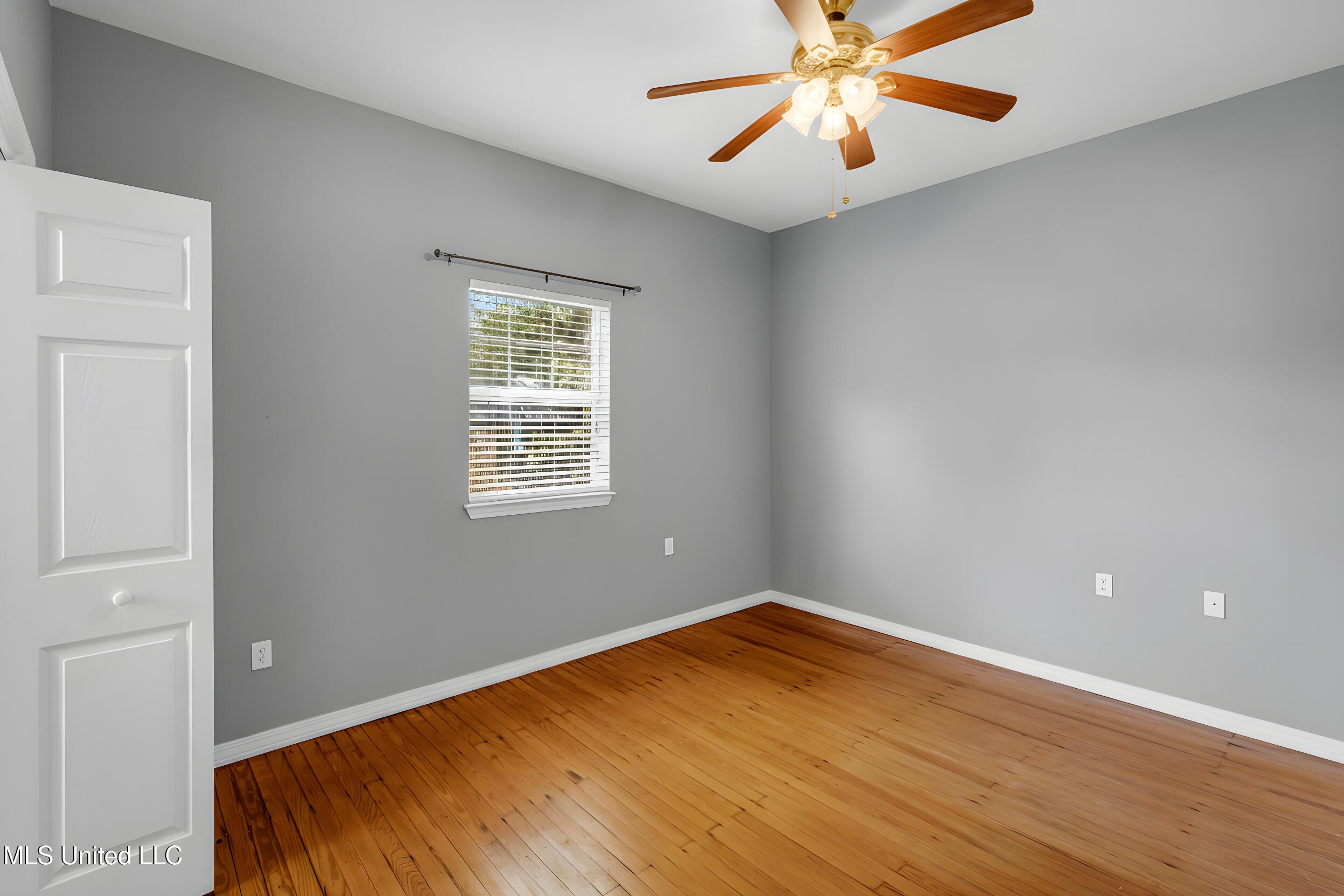 547 Howard Avenue Property Photo 21