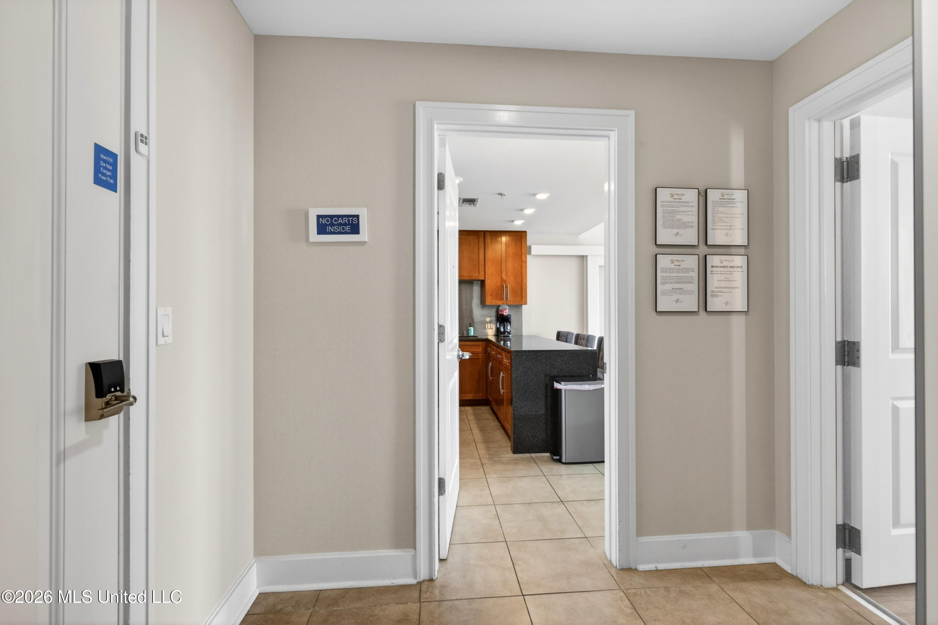 2060 Beach Boulevard Property Photo 10
