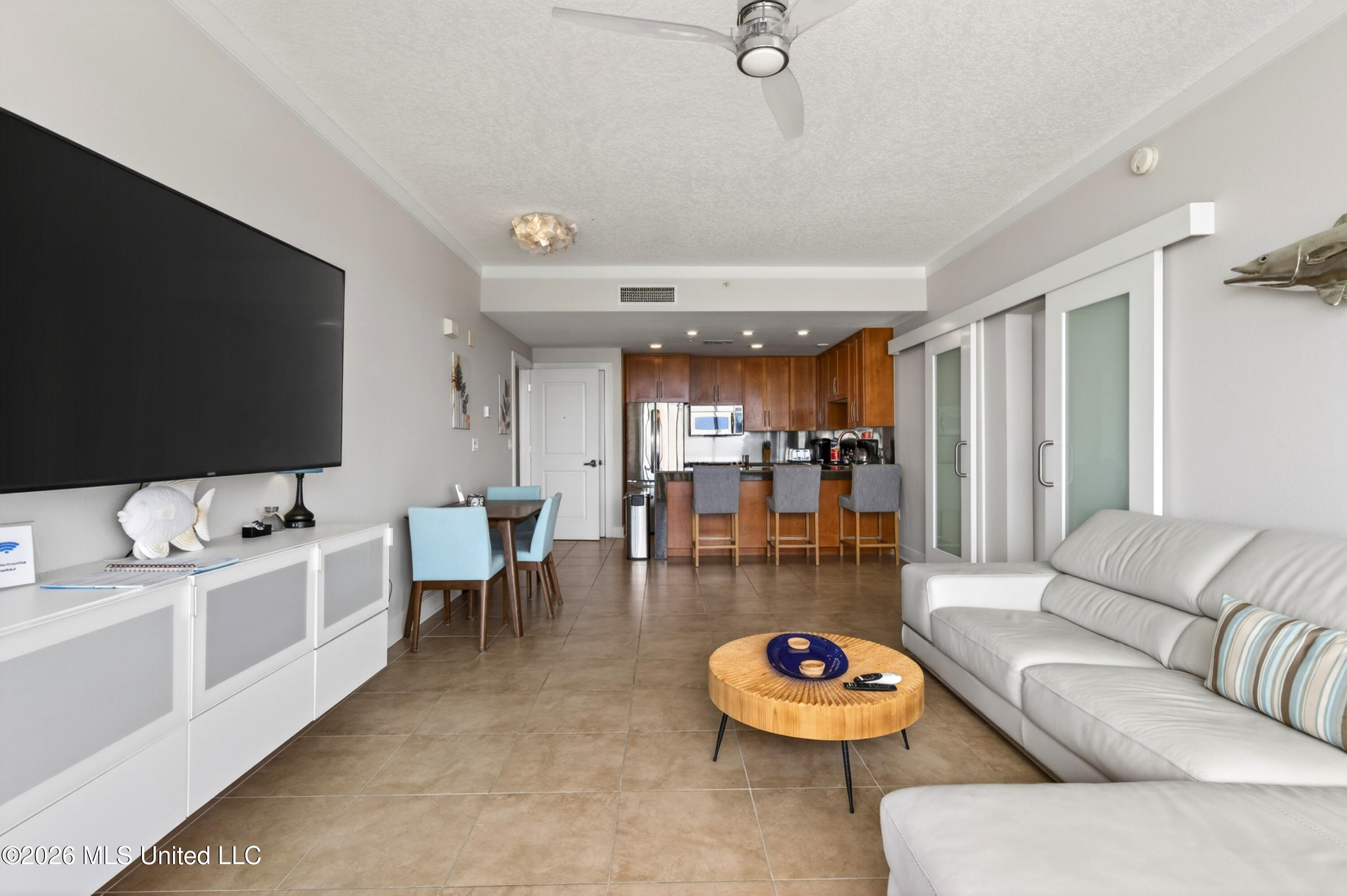 2060 Beach Boulevard Property Photo 13