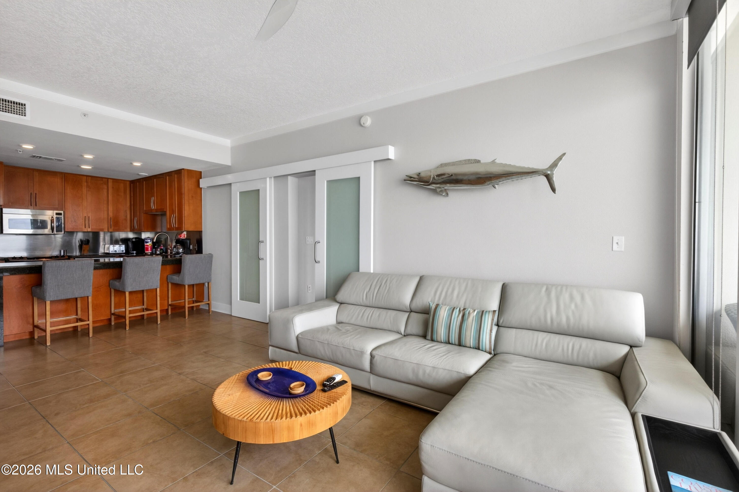 2060 Beach Boulevard Property Photo 14