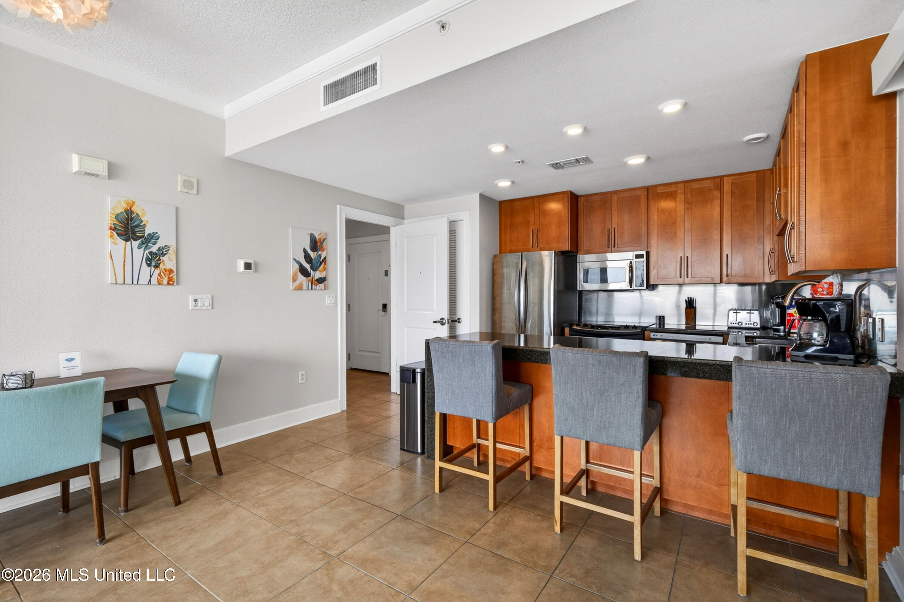 2060 Beach Boulevard Property Photo 15