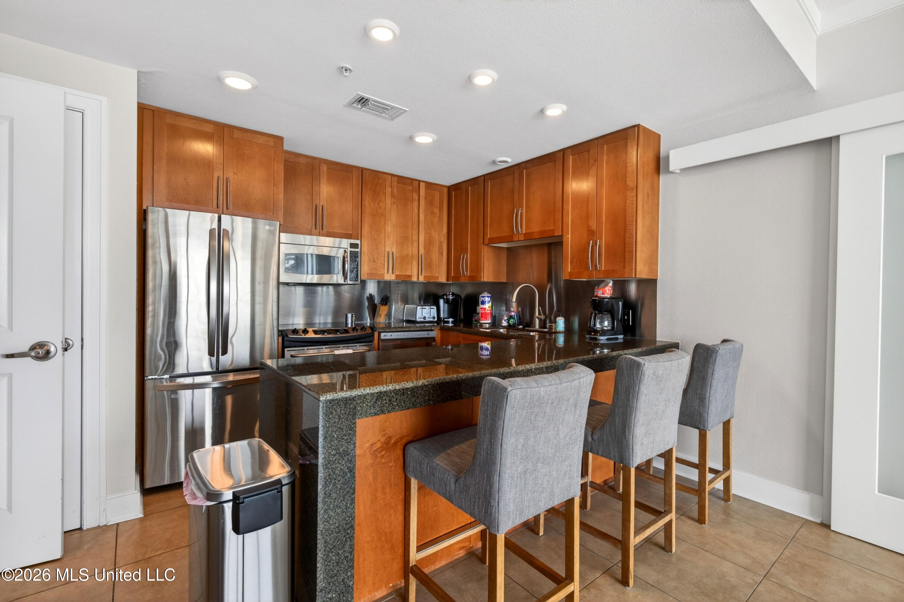 2060 Beach Boulevard Property Photo 17