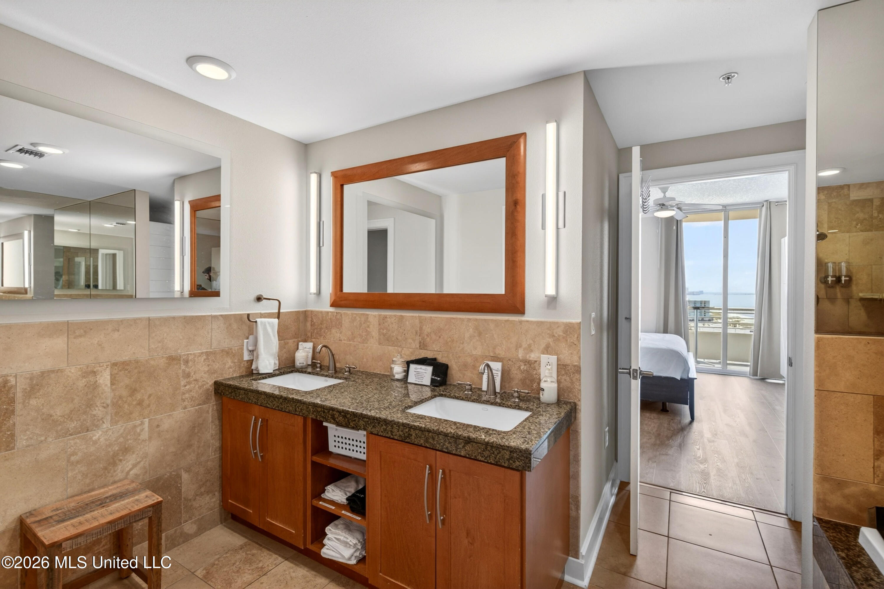 2060 Beach Boulevard Property Photo 23