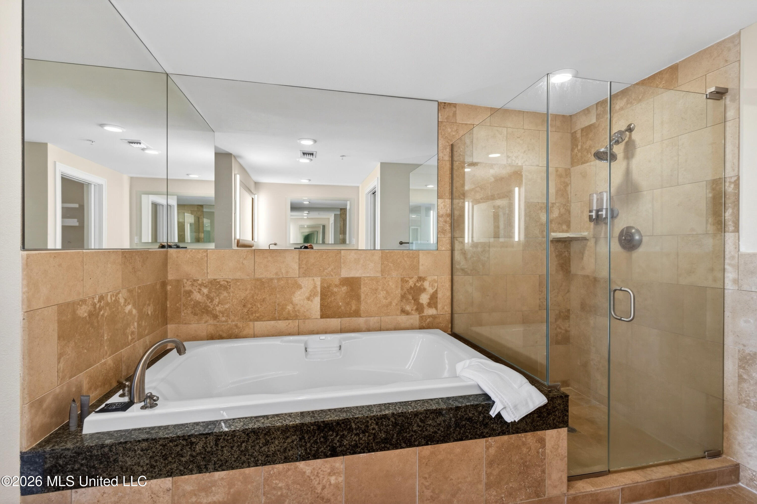 2060 Beach Boulevard Property Photo 24
