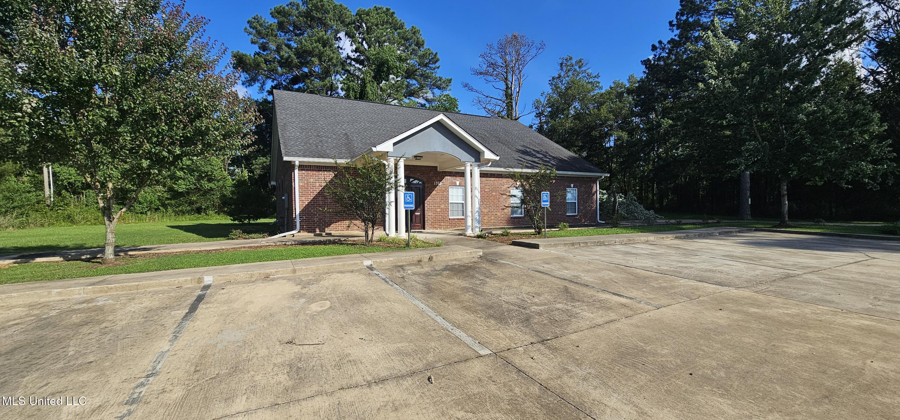 1765 Highway 22 Property Photo 4