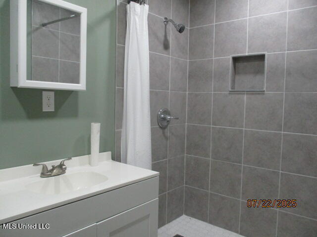 17333 Highway 63 Property Photo 3