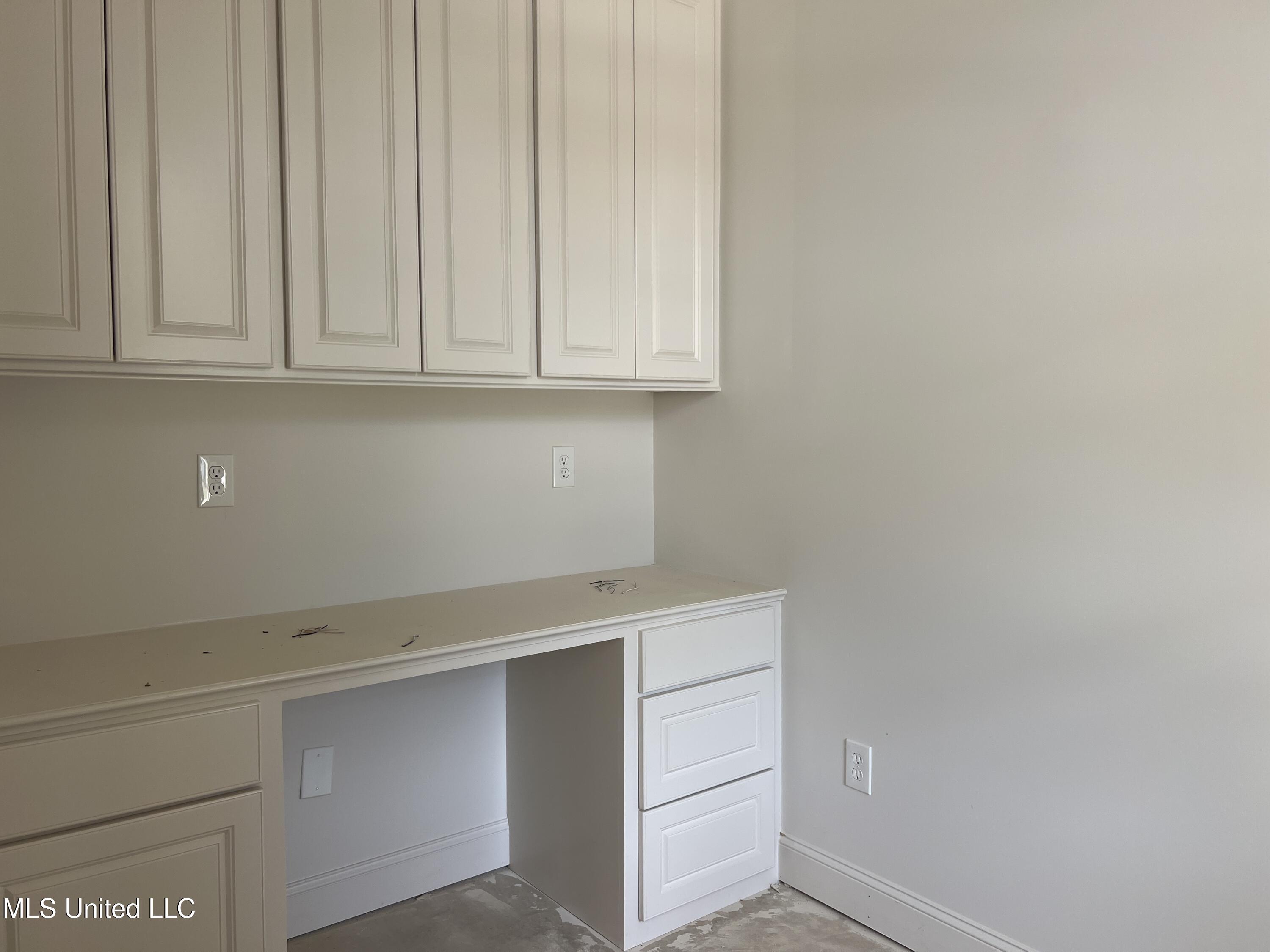 613 Cobalt Way Property Photo 3