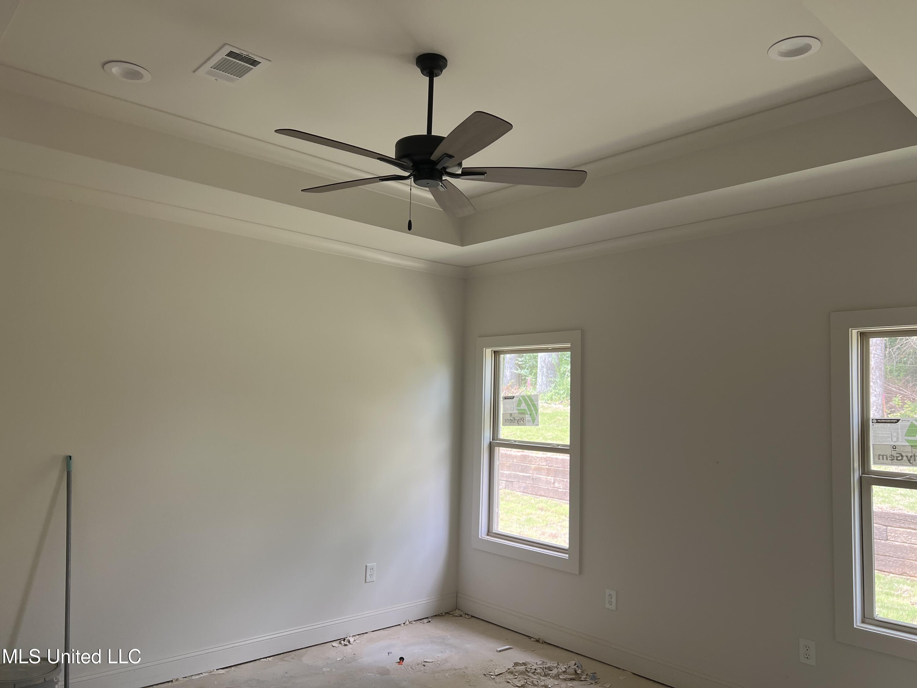 613 Cobalt Way Property Photo 7