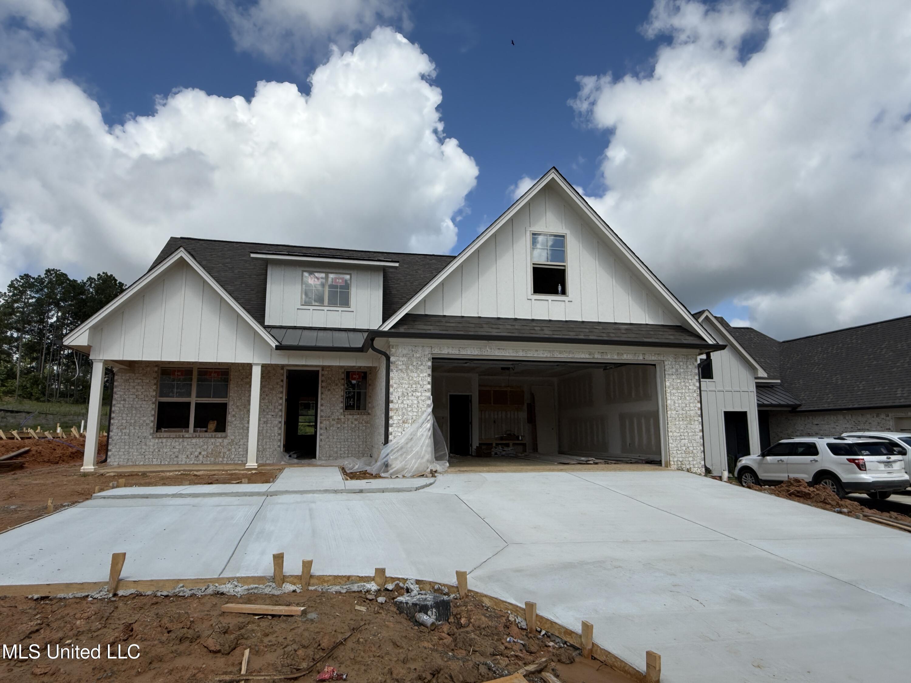 201 Bronson Bend Property Photo 1