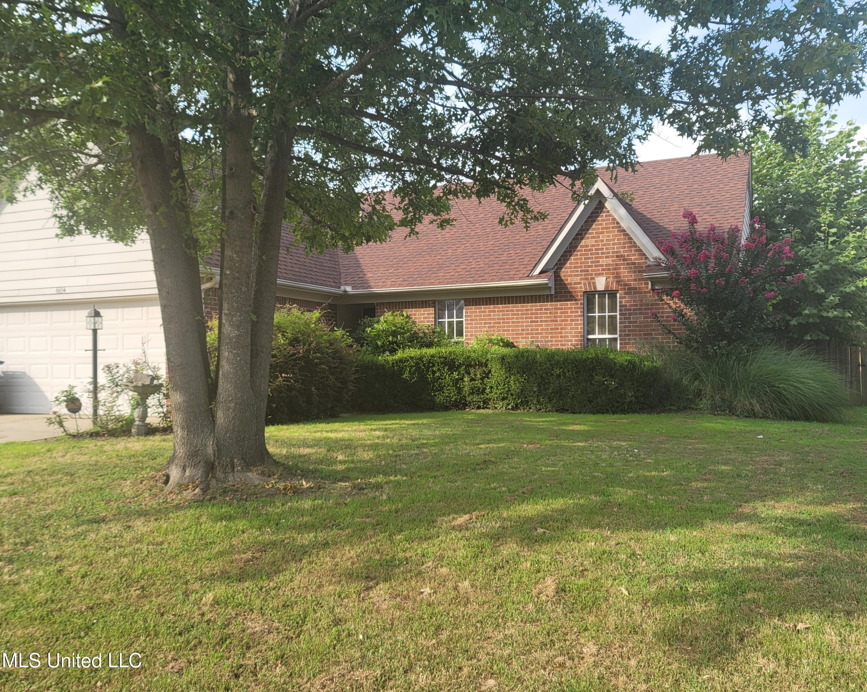 6654 Sinclair Drive Property Photo 1