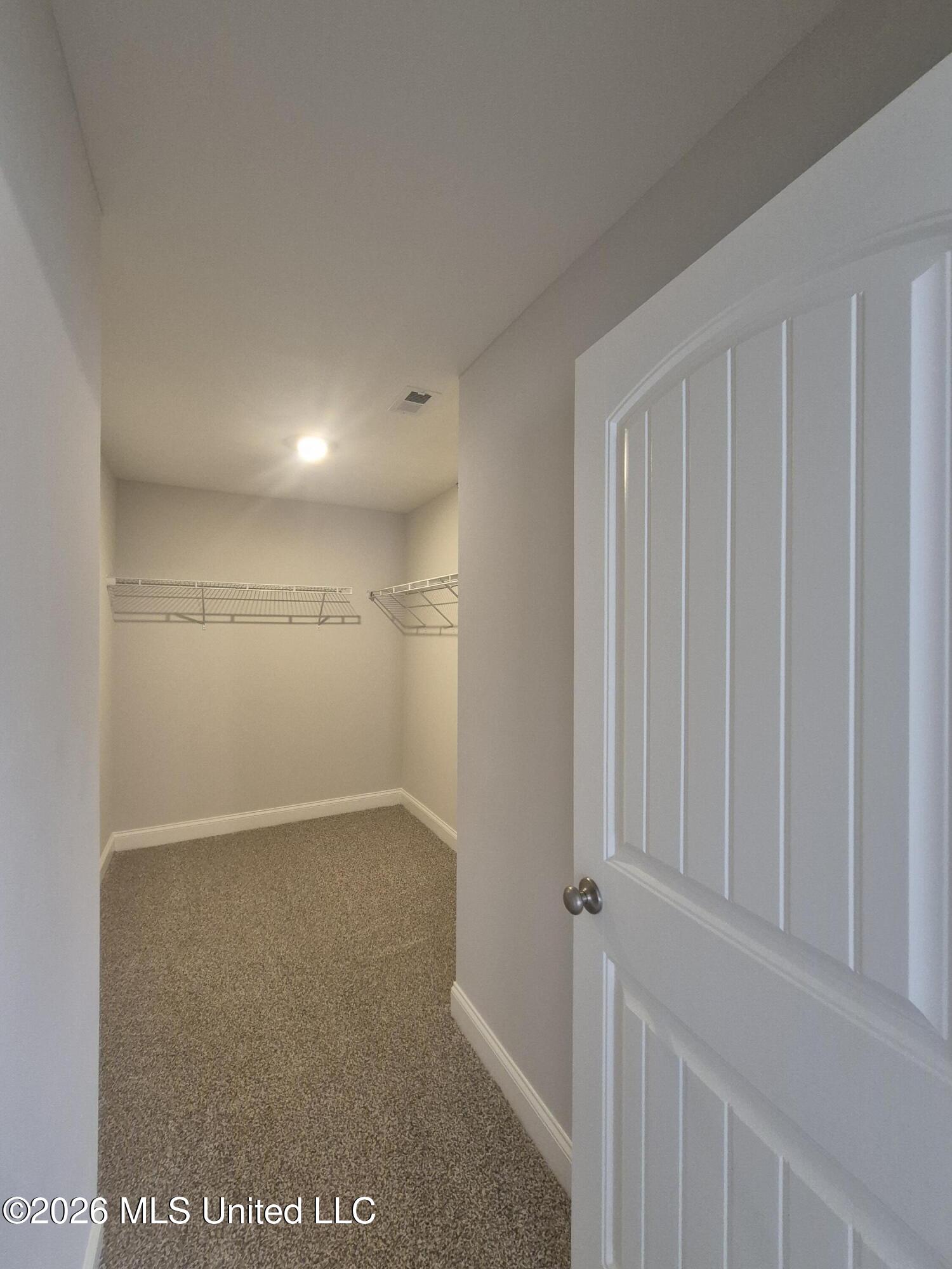 7899 Gardendale Drive Property Photo 9