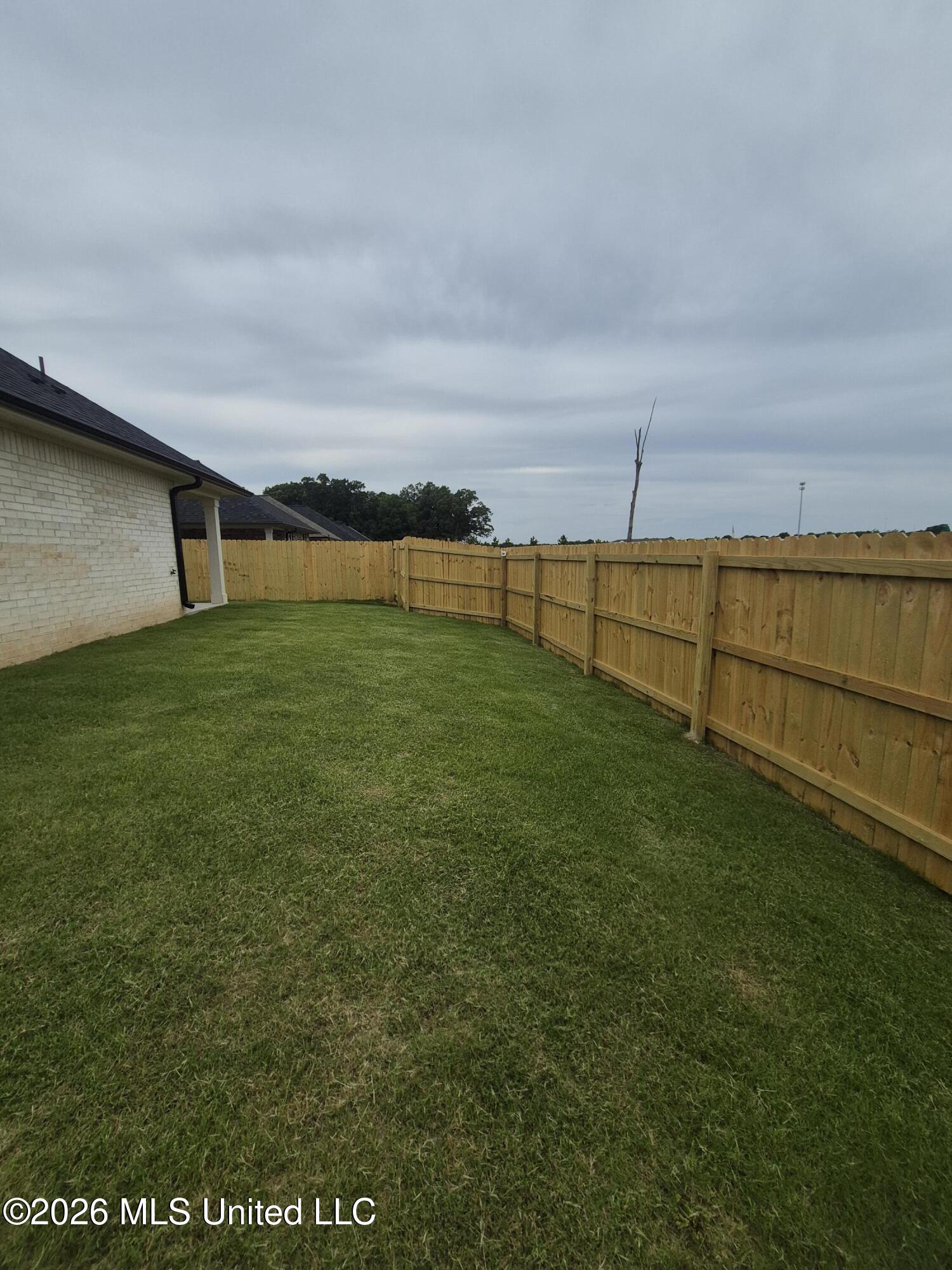 7899 Gardendale Drive Property Photo 11