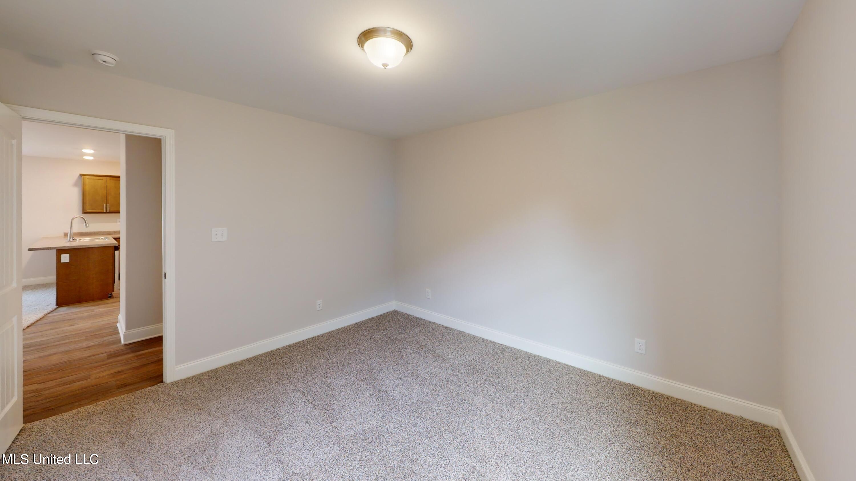 7899 Gardendale Drive Property Photo 19
