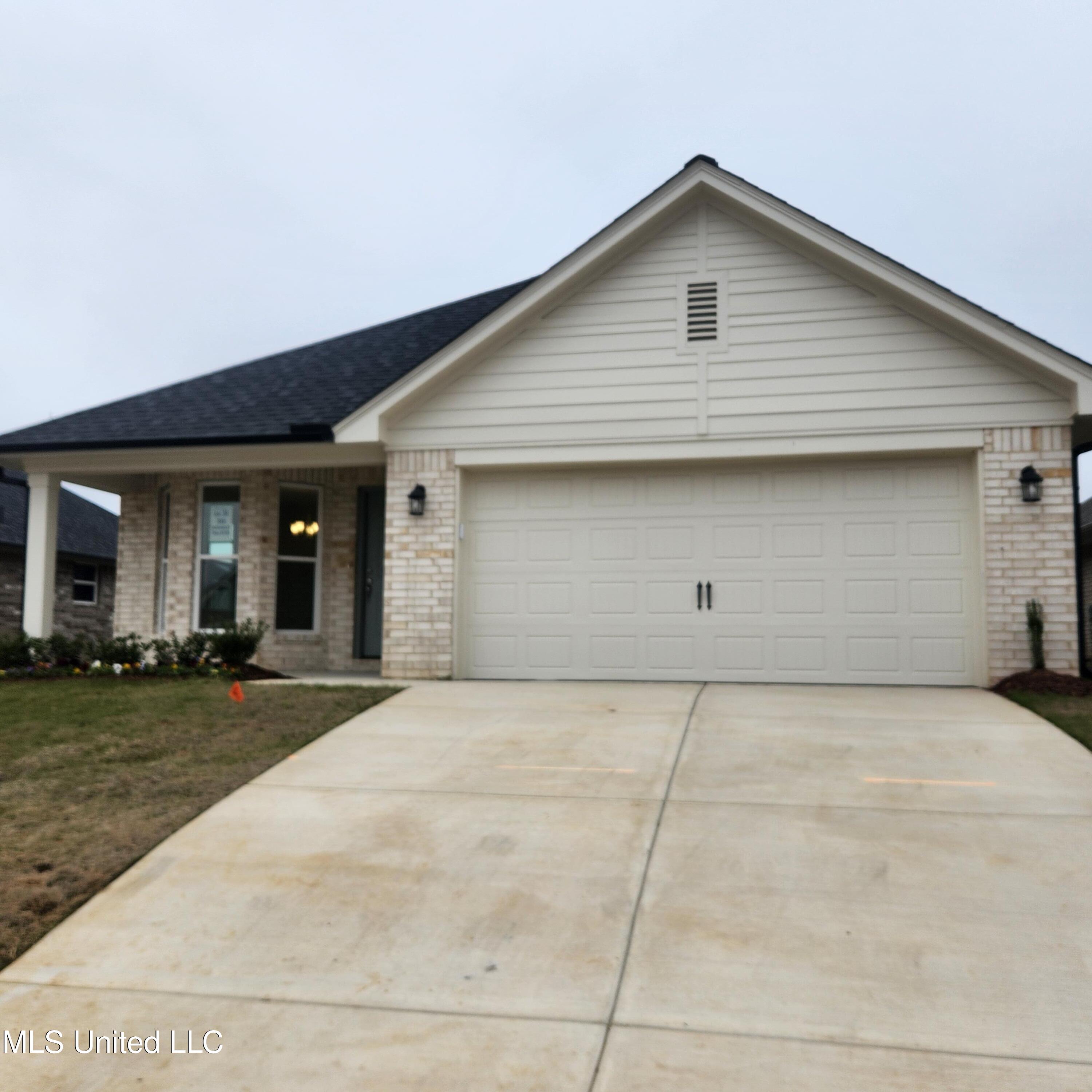 7899 Gardendale Drive Property Photo 23