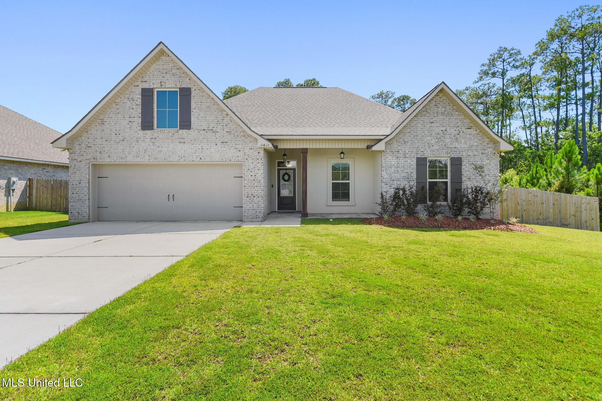11645 Brookstone Drive Property Photo 1