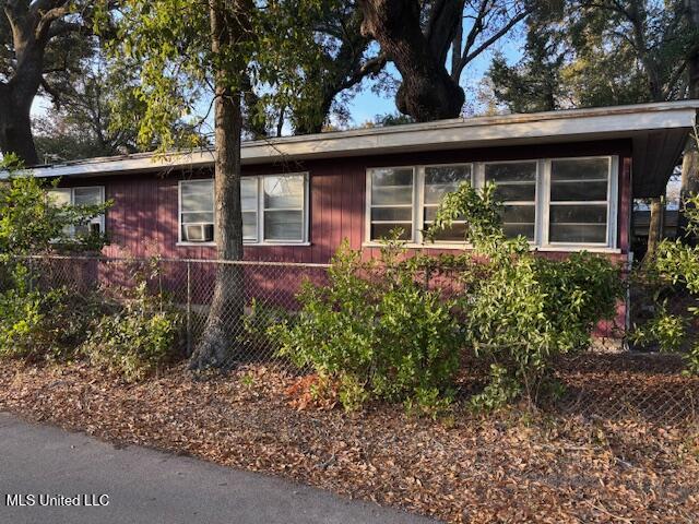205 Hopkins Boulevard Property Photo
