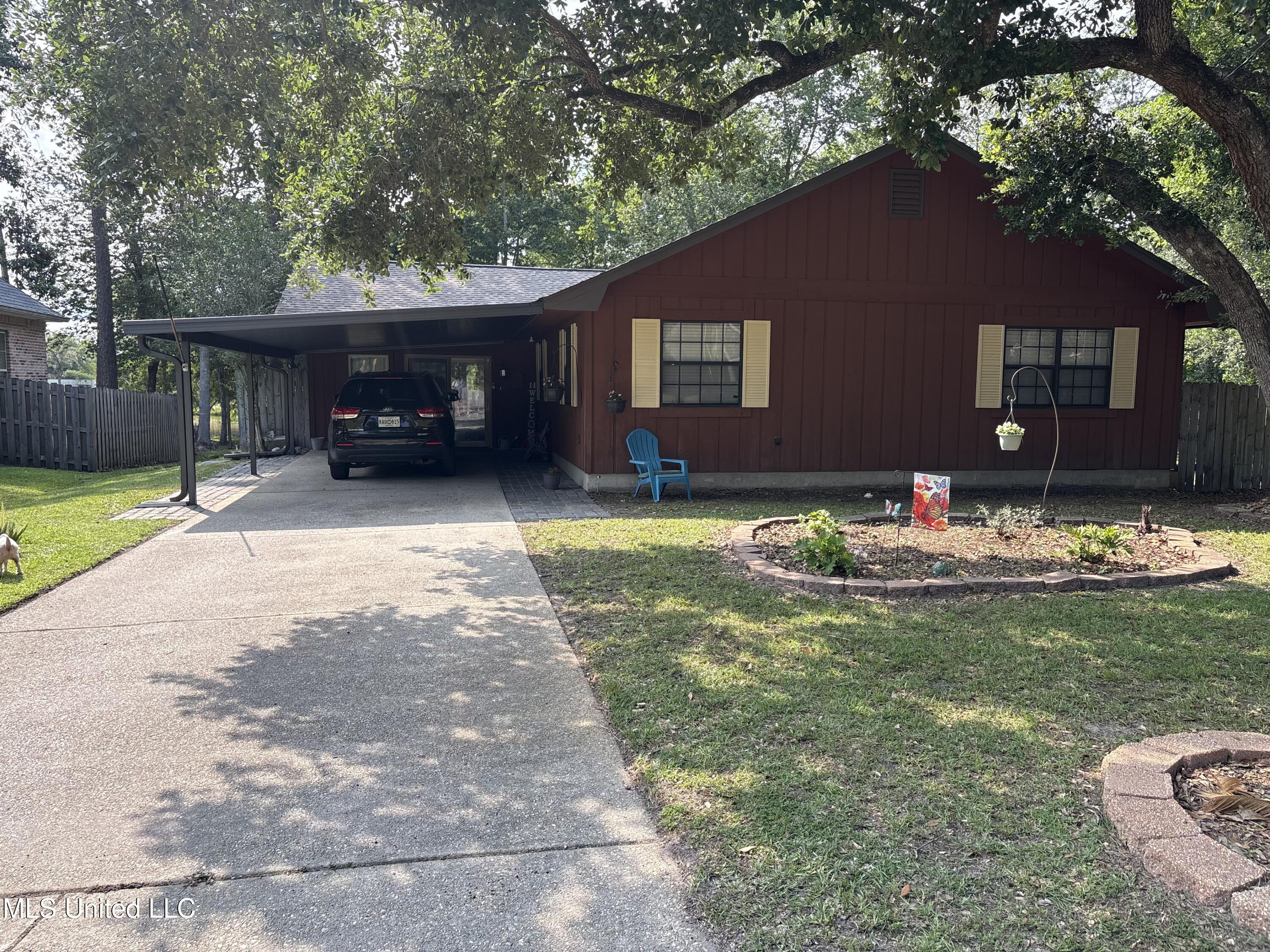 7328 Anela Place Property Photo 1