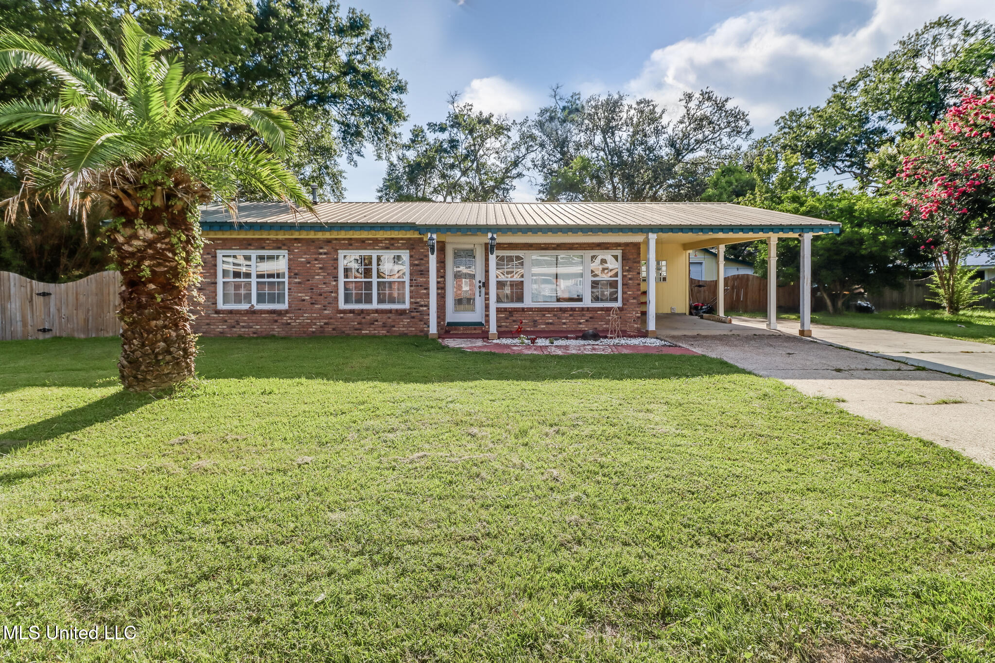 312 Church Avenue Property Photo 1