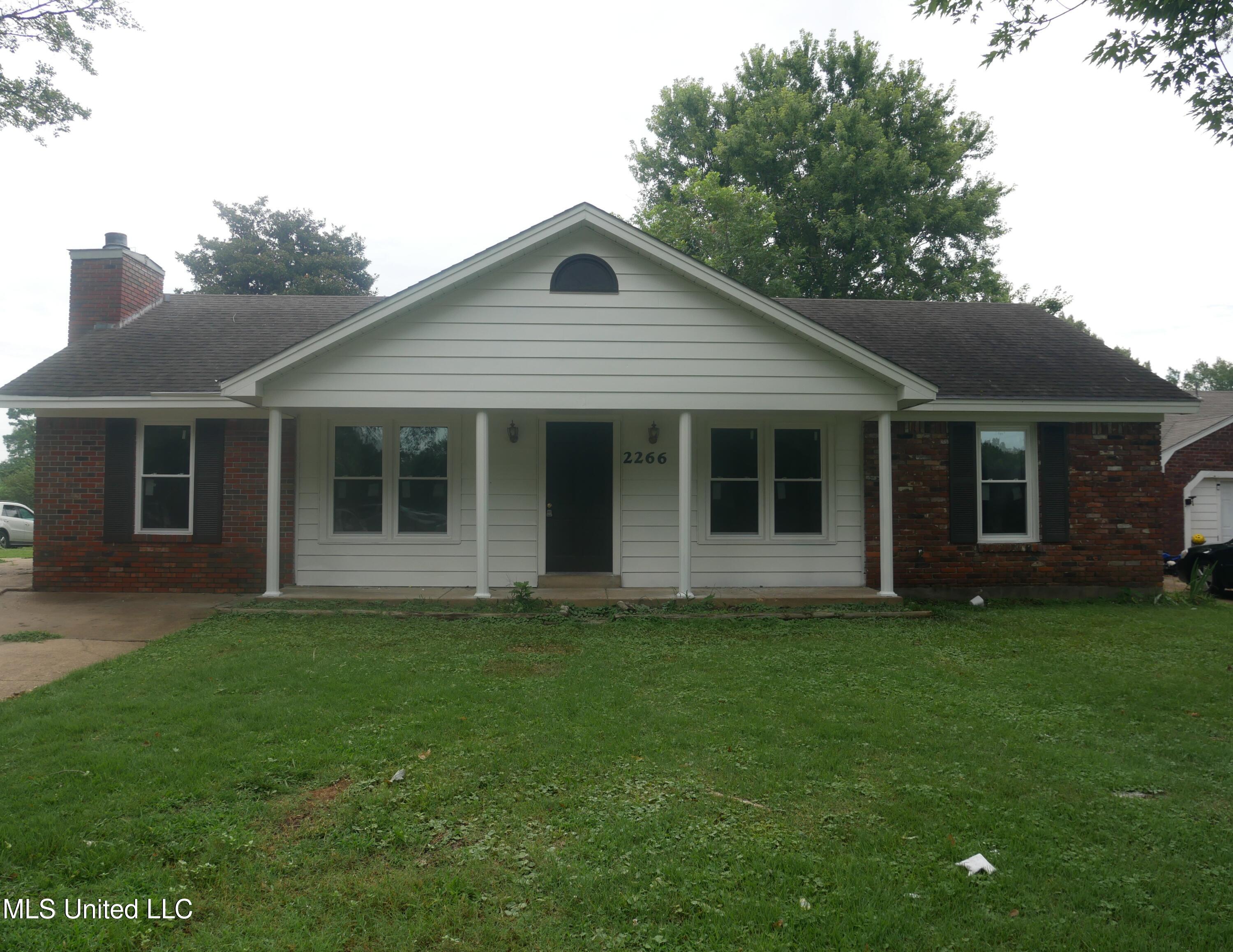 2266 Carrolton Cove Property Photo 1