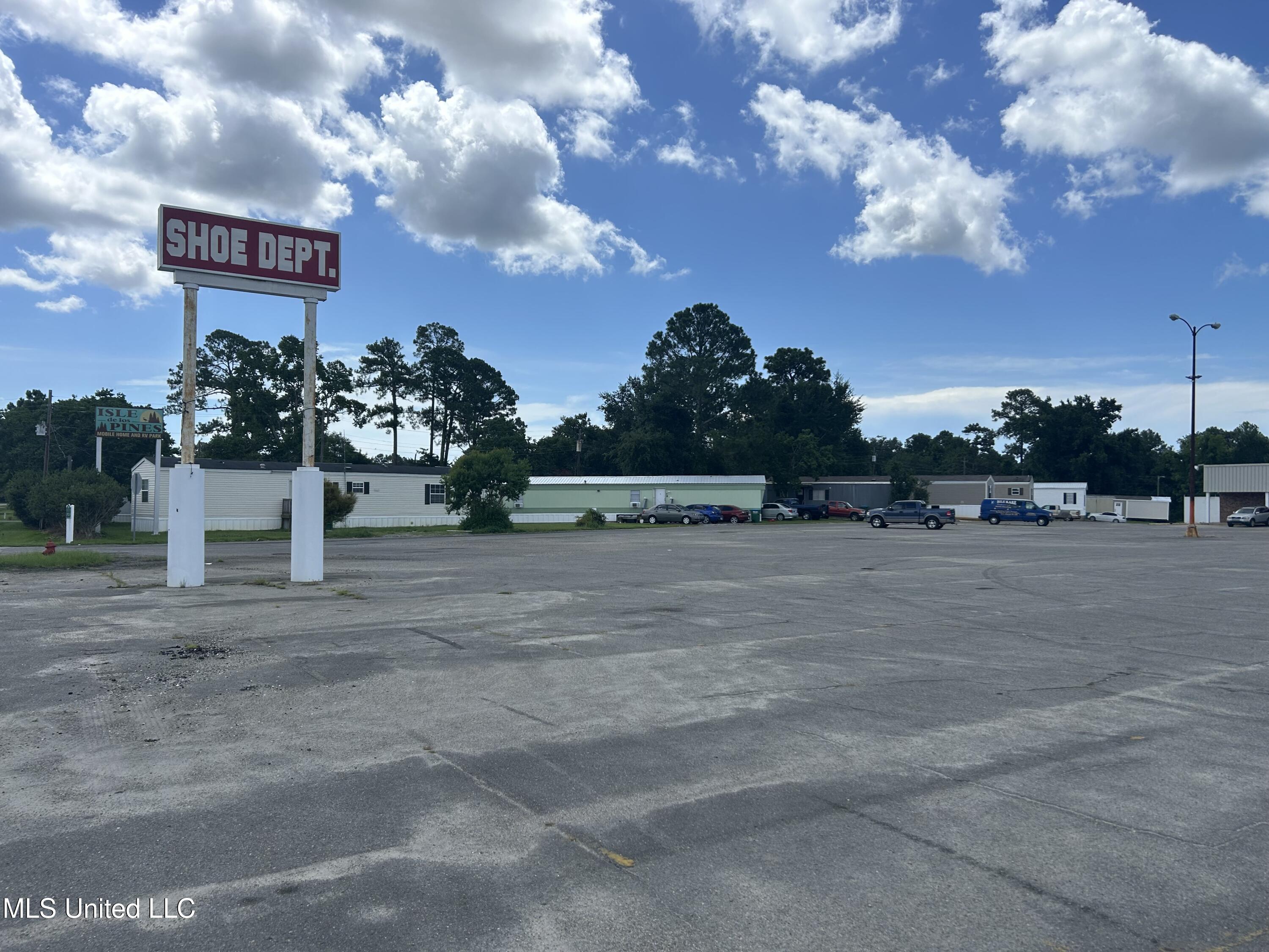 1441 Highway 90 Property Photo 5